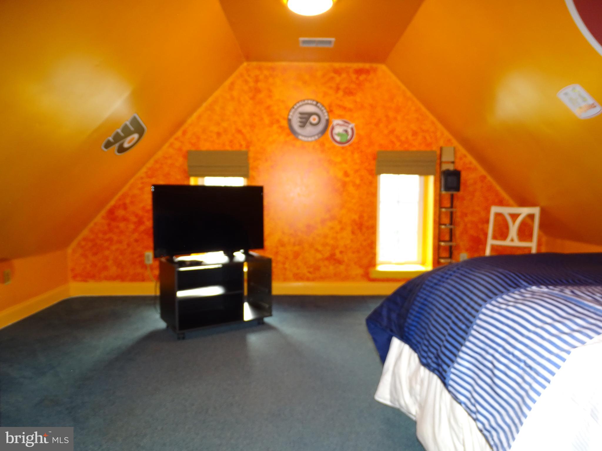 1101 Morgan Ave