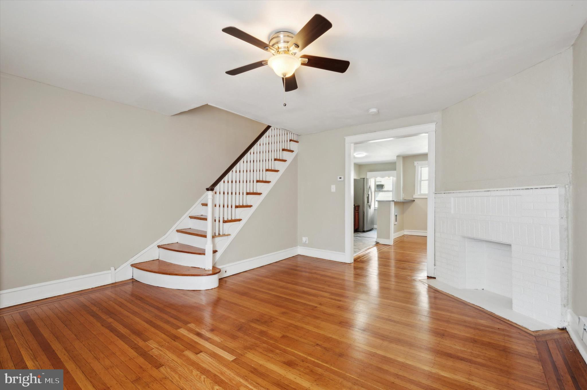 141 Laurel Rd