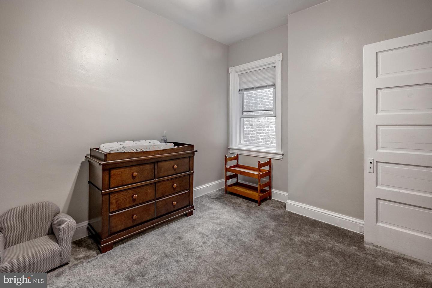 12 W Park Rd