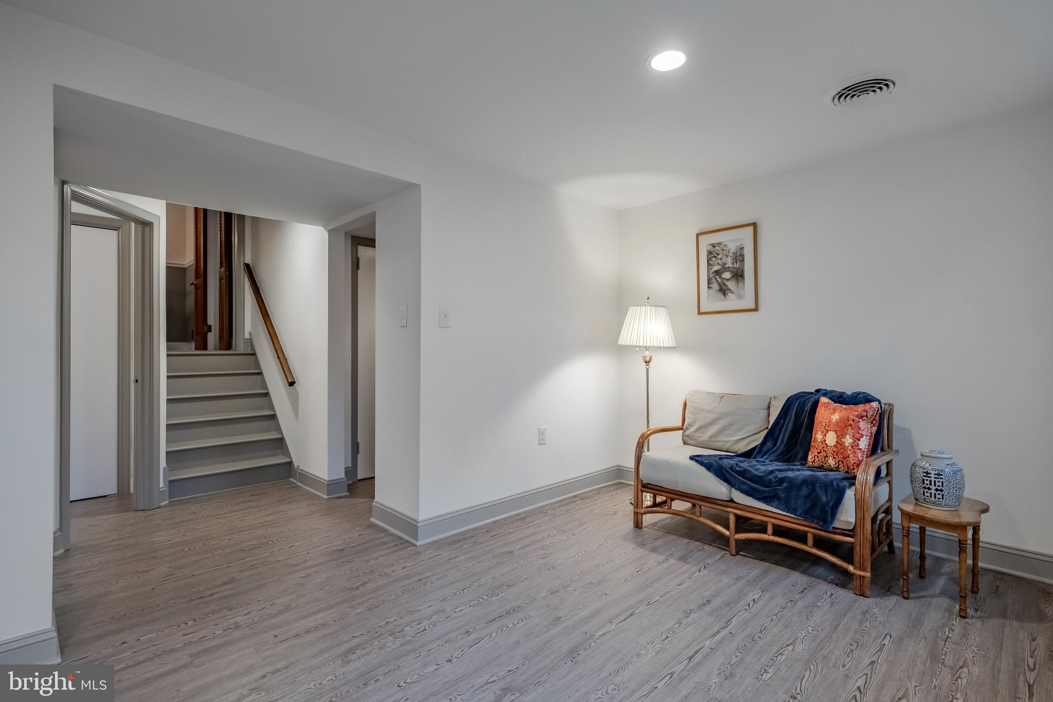 224 Canterbury Dr