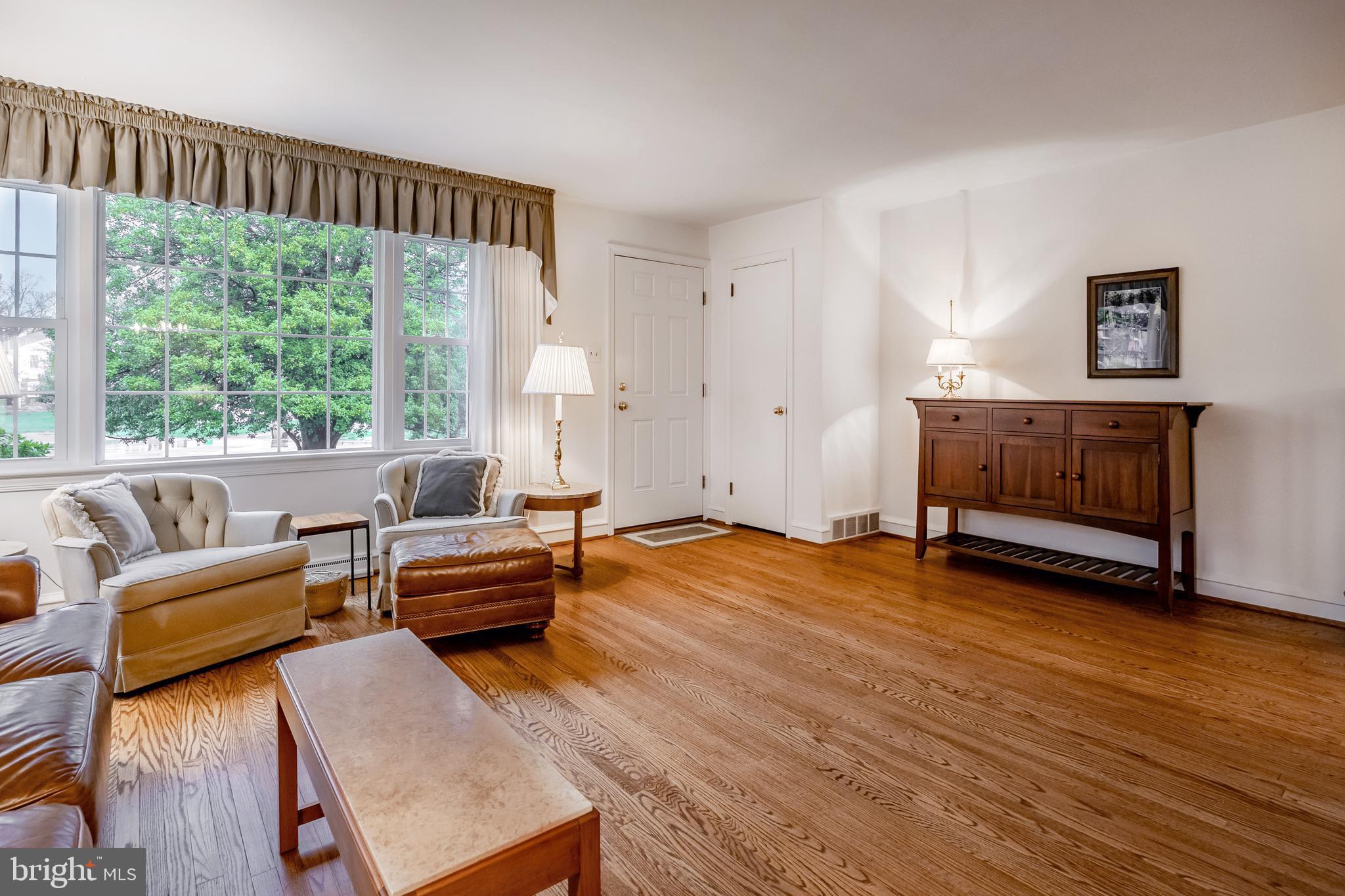224 Canterbury Dr