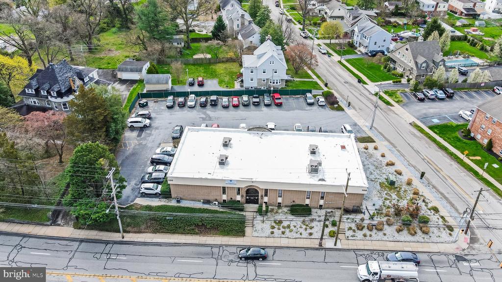 100 Chester Pike