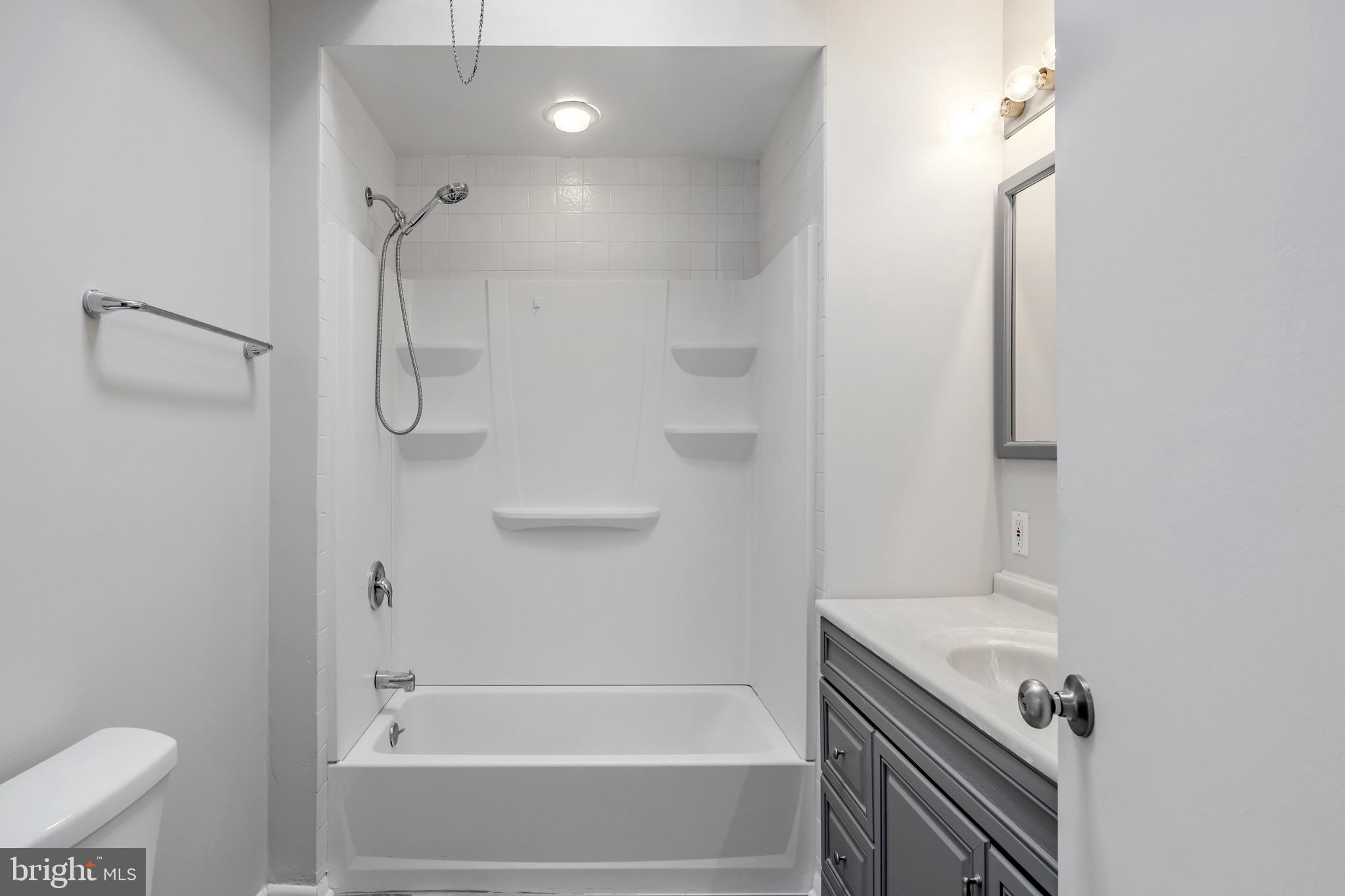 243 Avon Rd