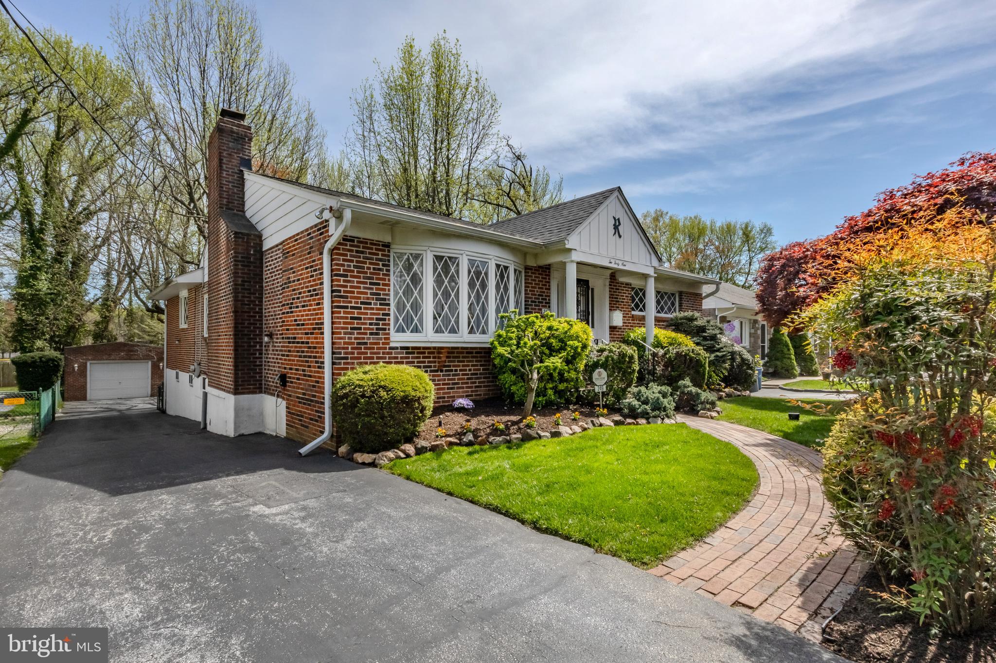 249 West Ave