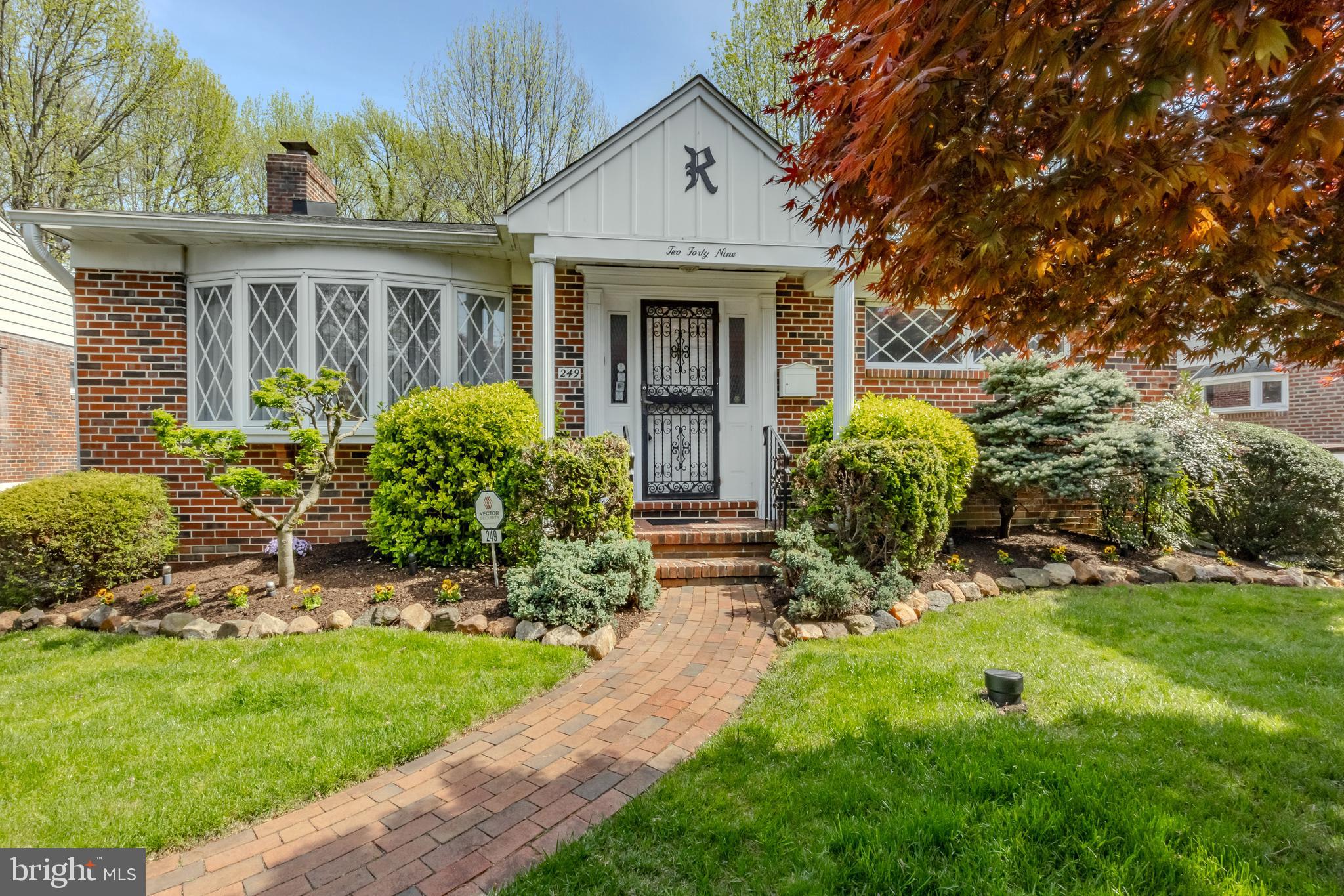 249 West Ave