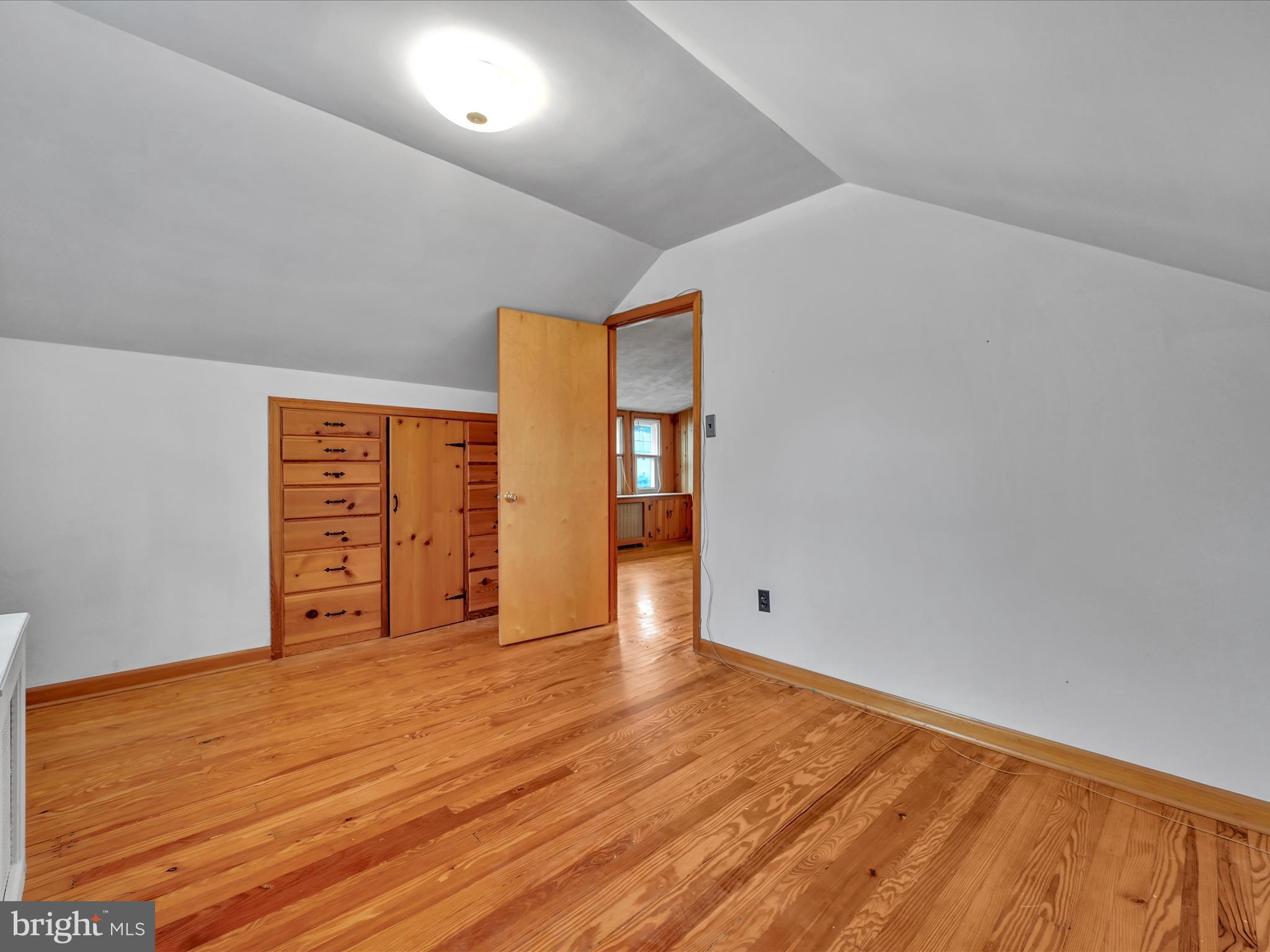 1421 Kingsley Rd