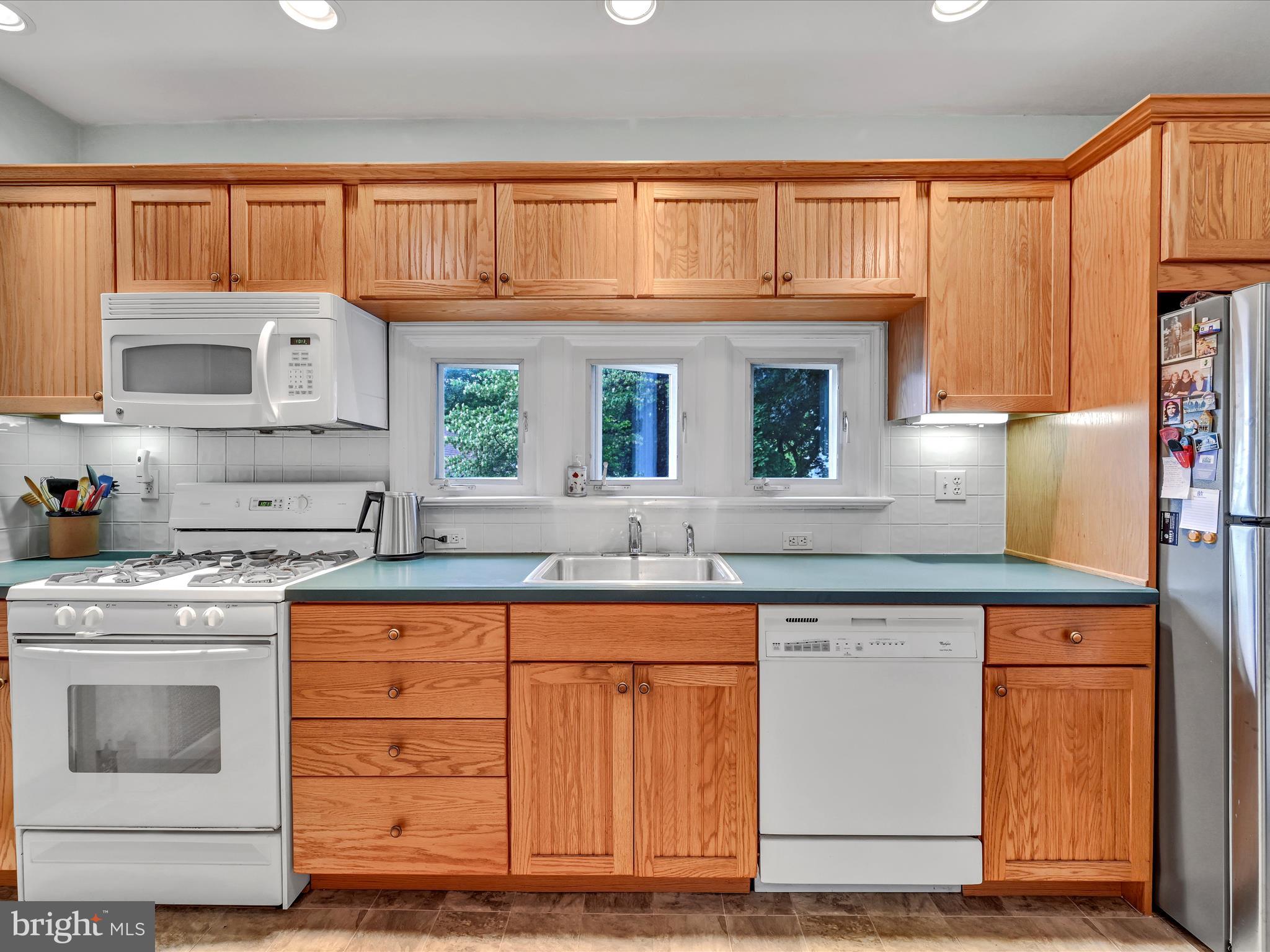 1421 Kingsley Rd