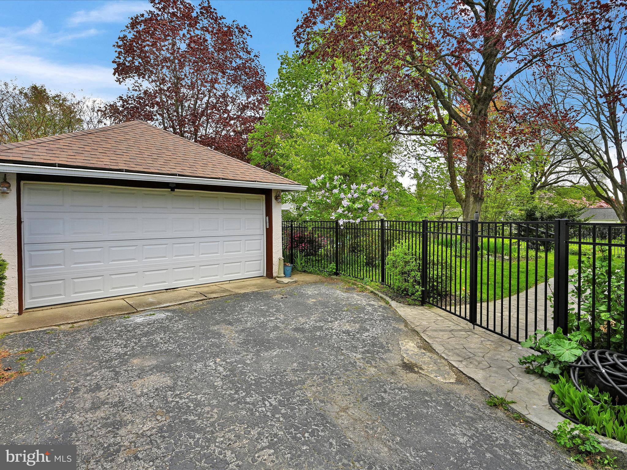 1421 Kingsley Rd