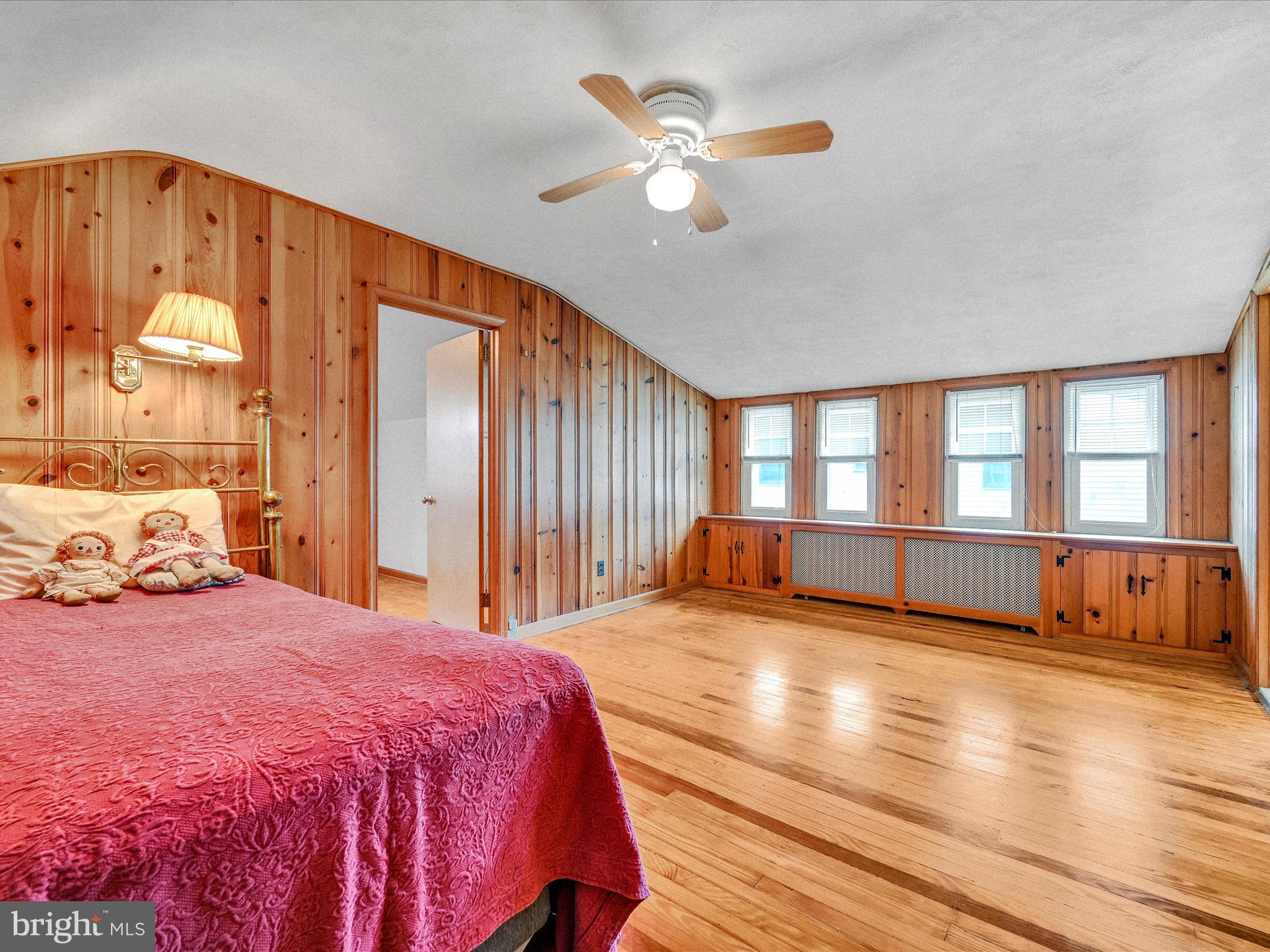 1421 Kingsley Rd