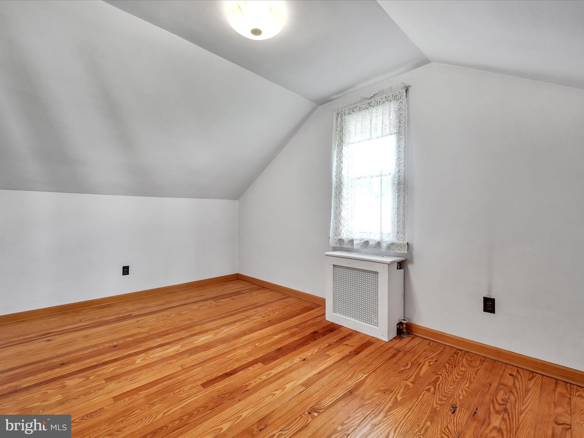 1421 Kingsley Rd