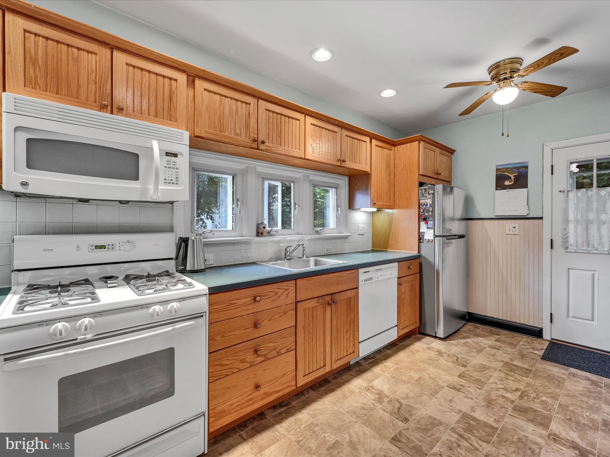 1421 Kingsley Rd