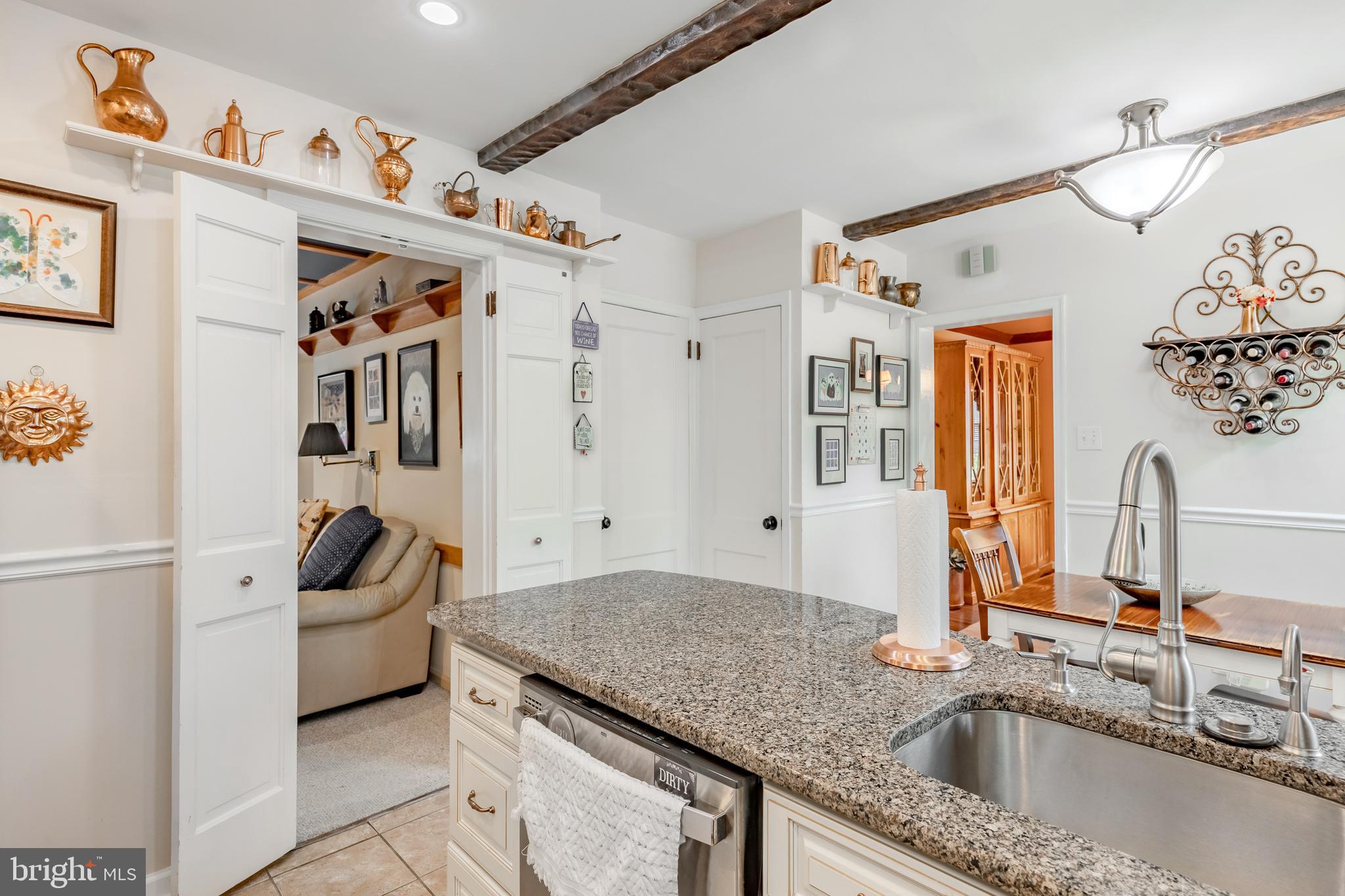 1640 Surrey Ln