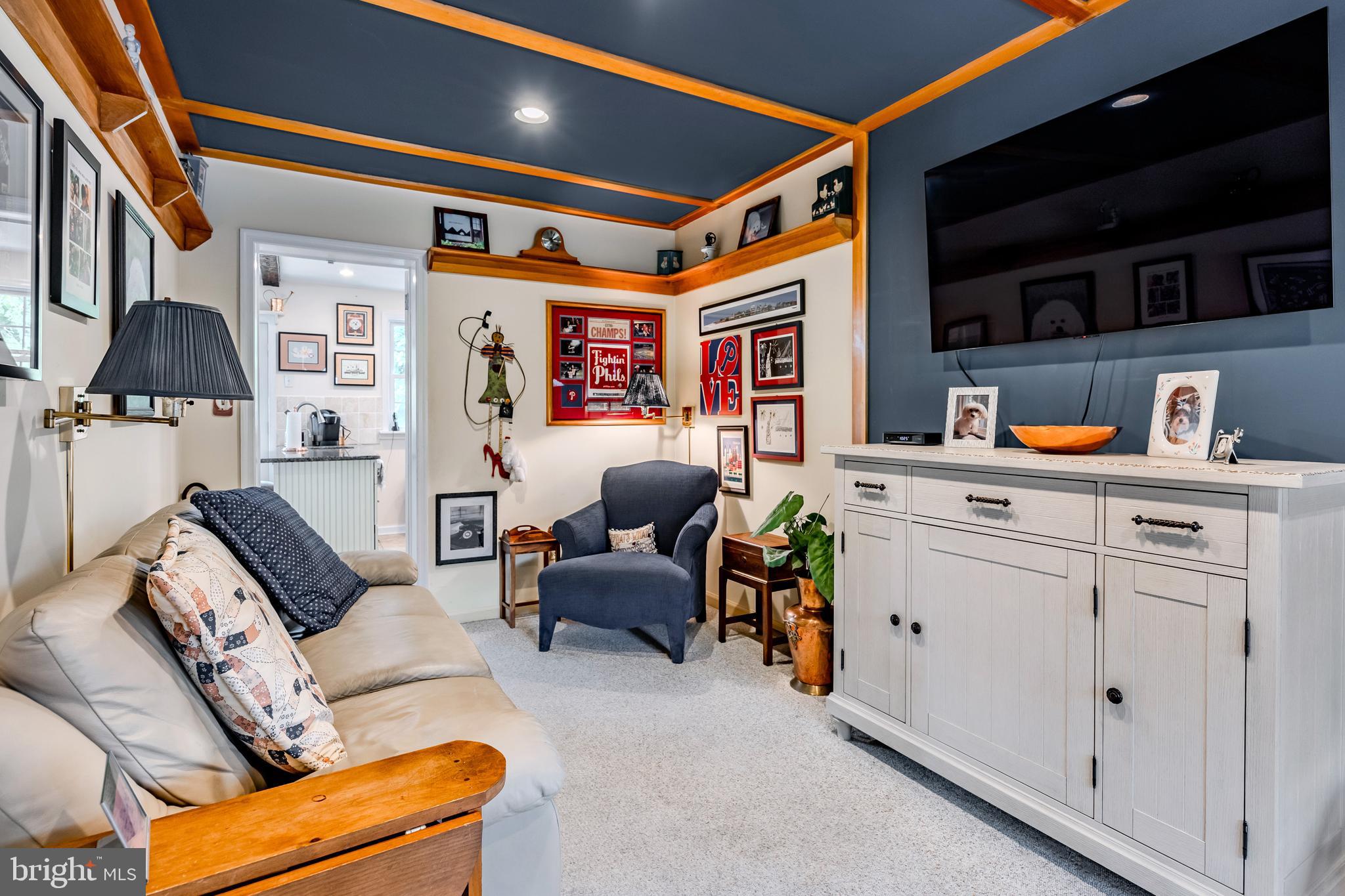 1640 Surrey Ln