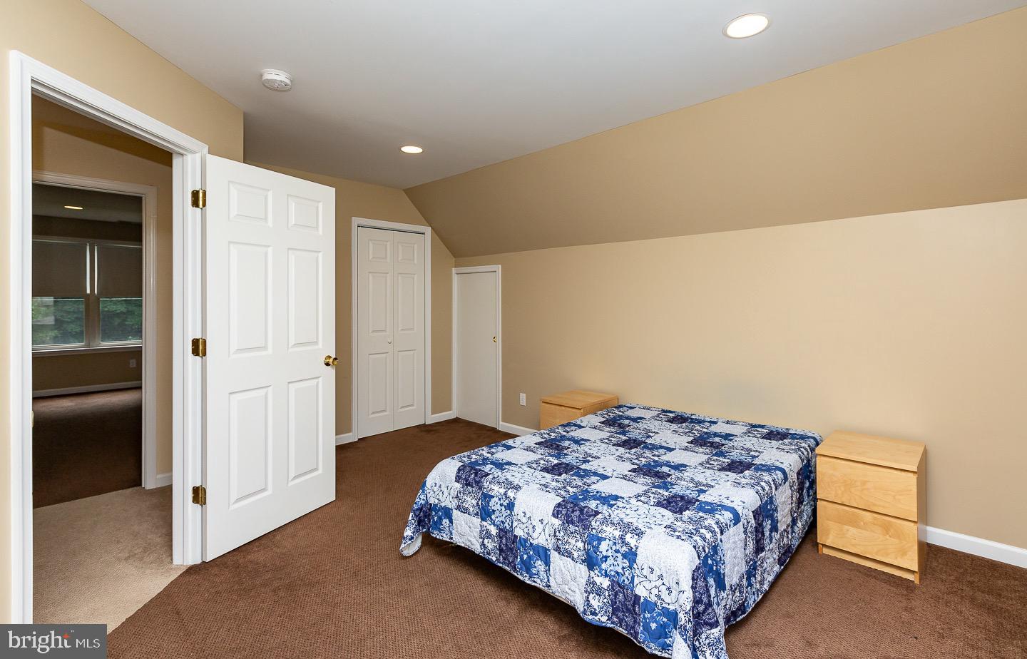 244 Glendale Rd
