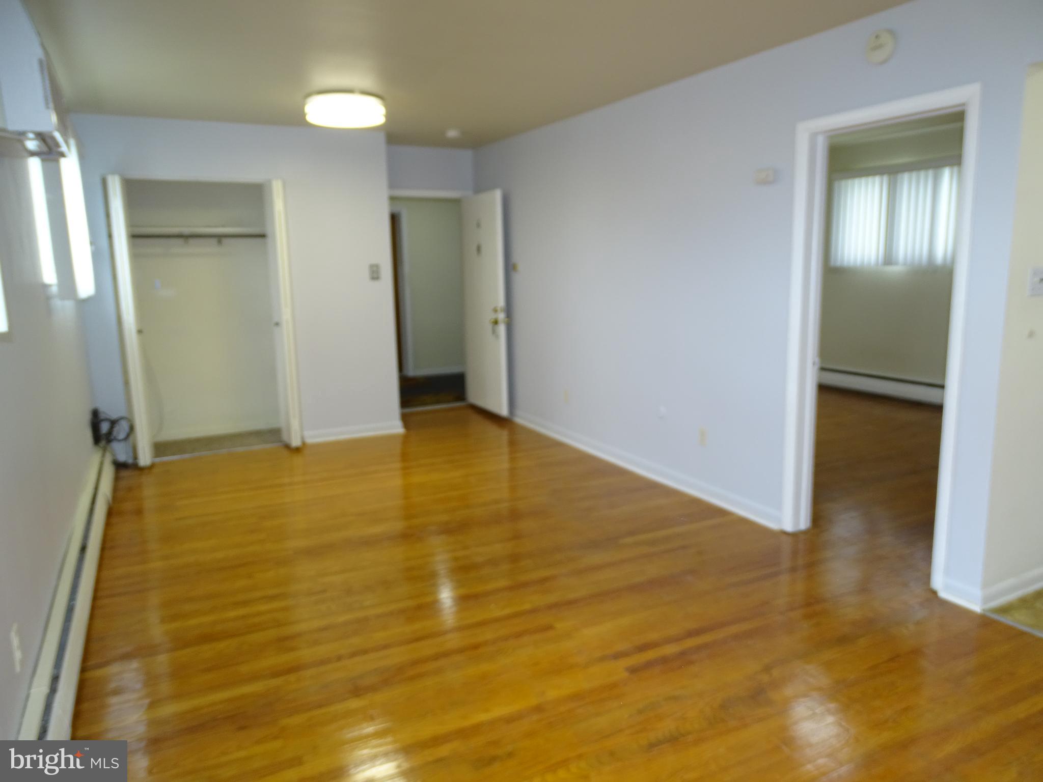 107 W EAGLE RD