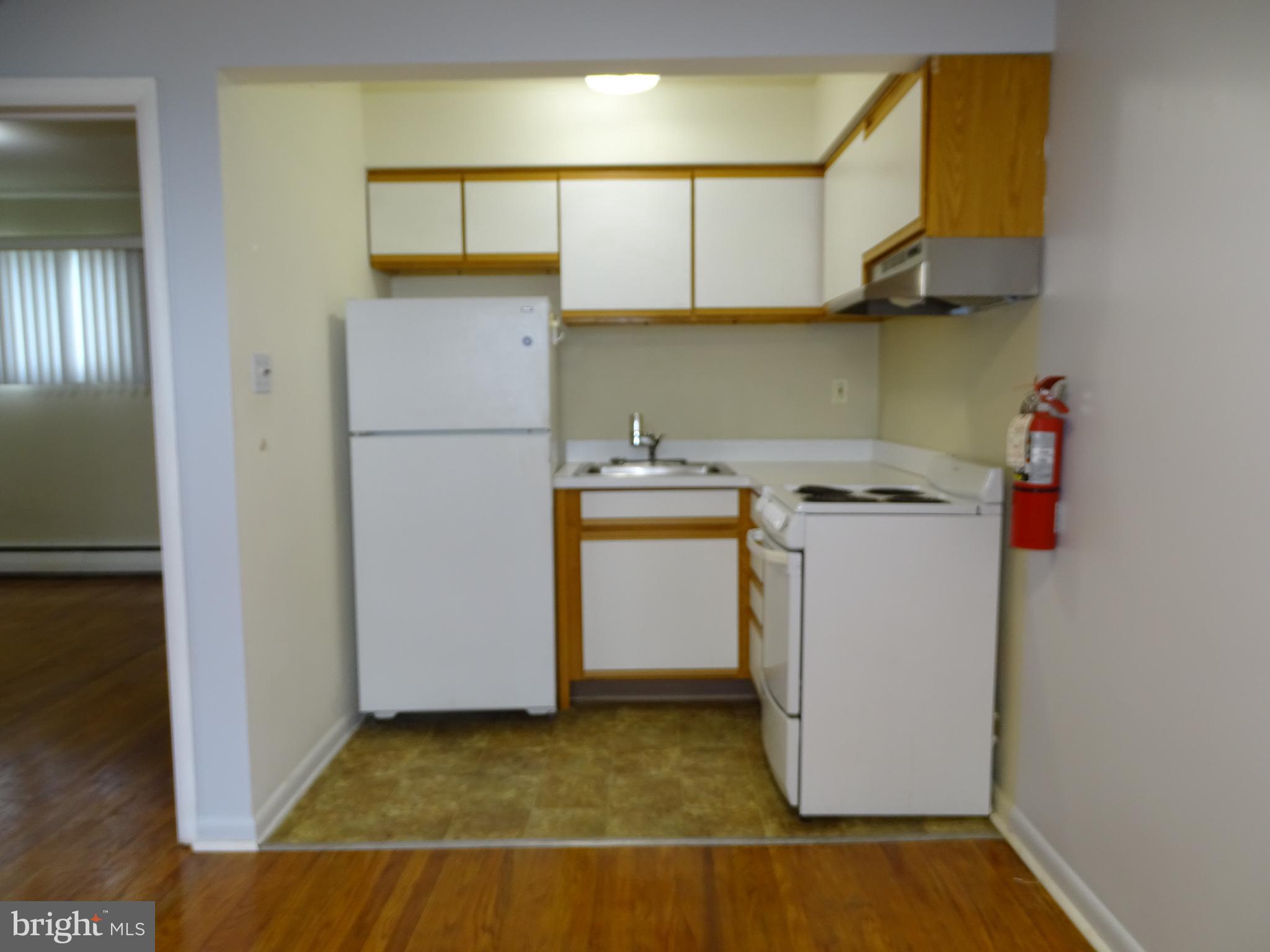 107 W EAGLE RD