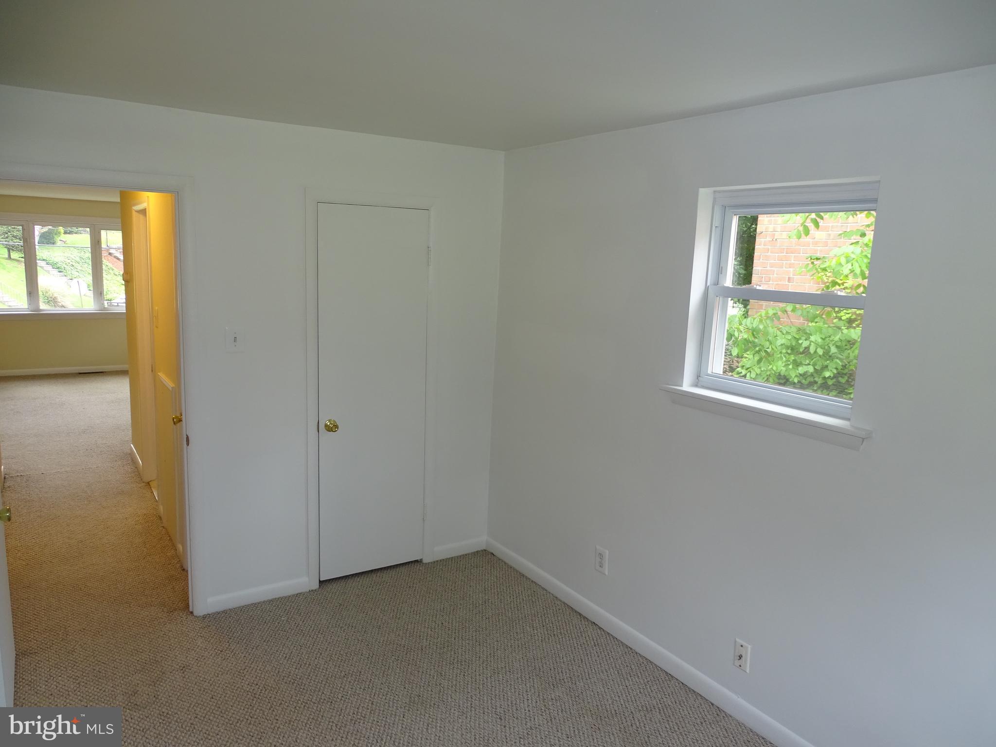 4427 Rosemont Ave