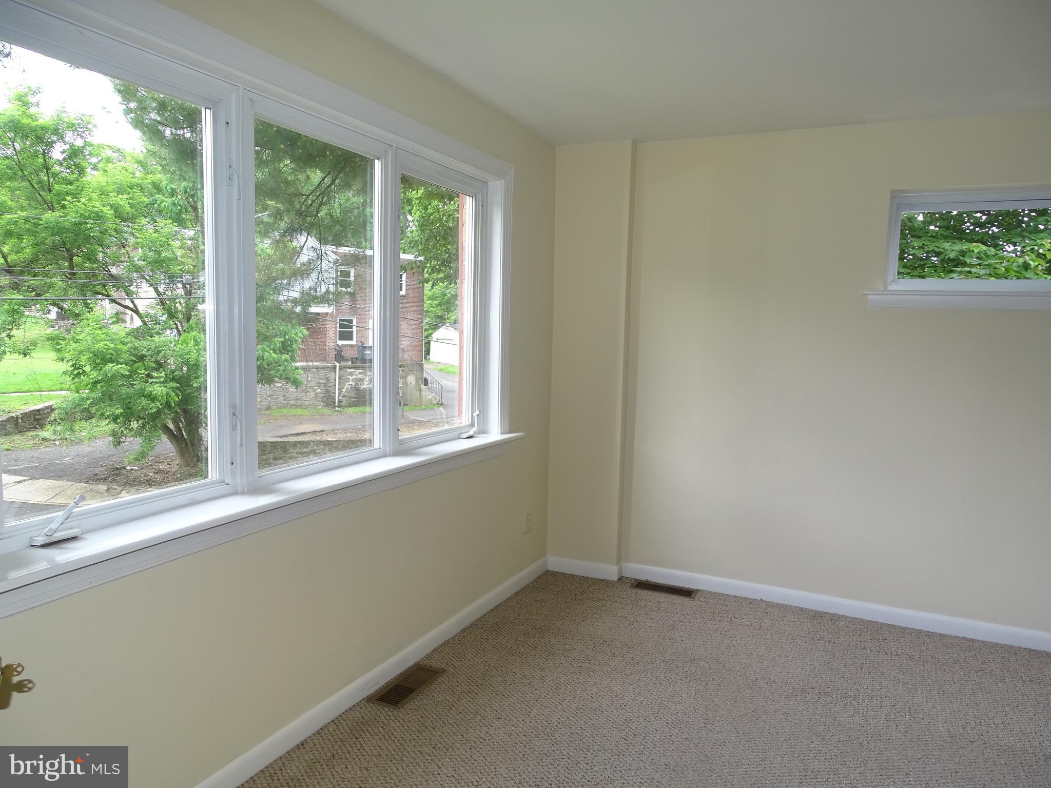 4427 Rosemont Ave