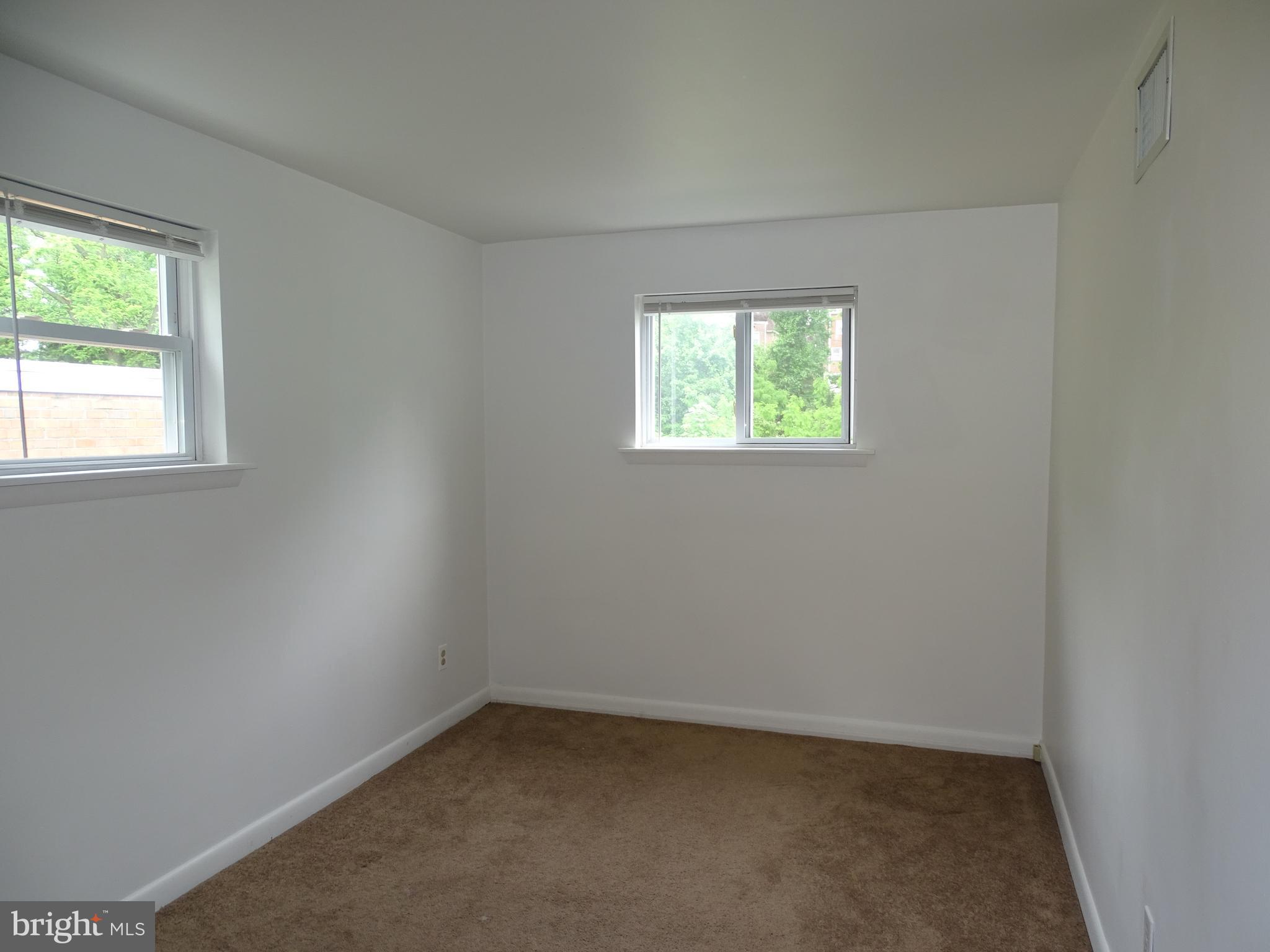4427 Rosemont Ave