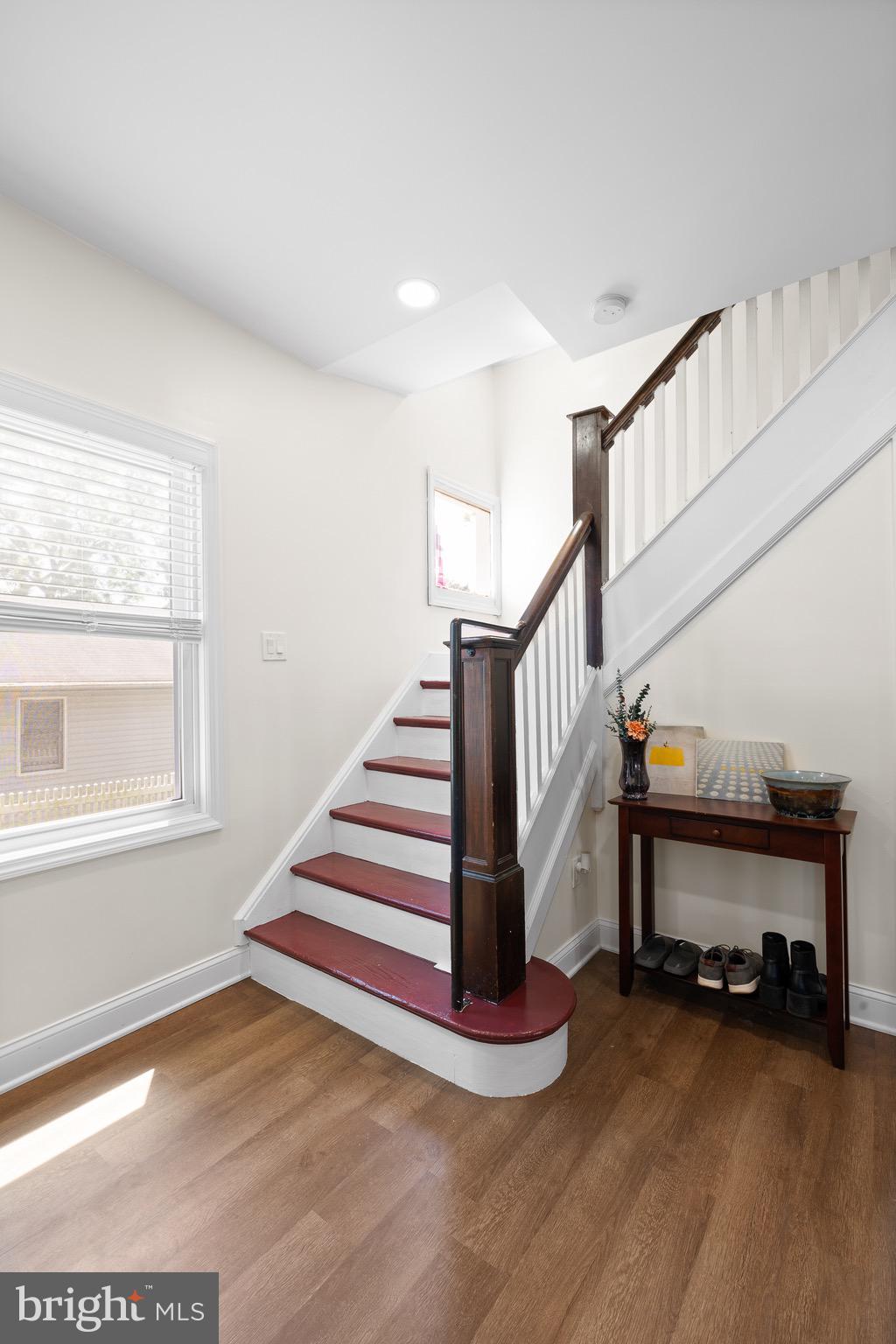 72 S Sproul Rd