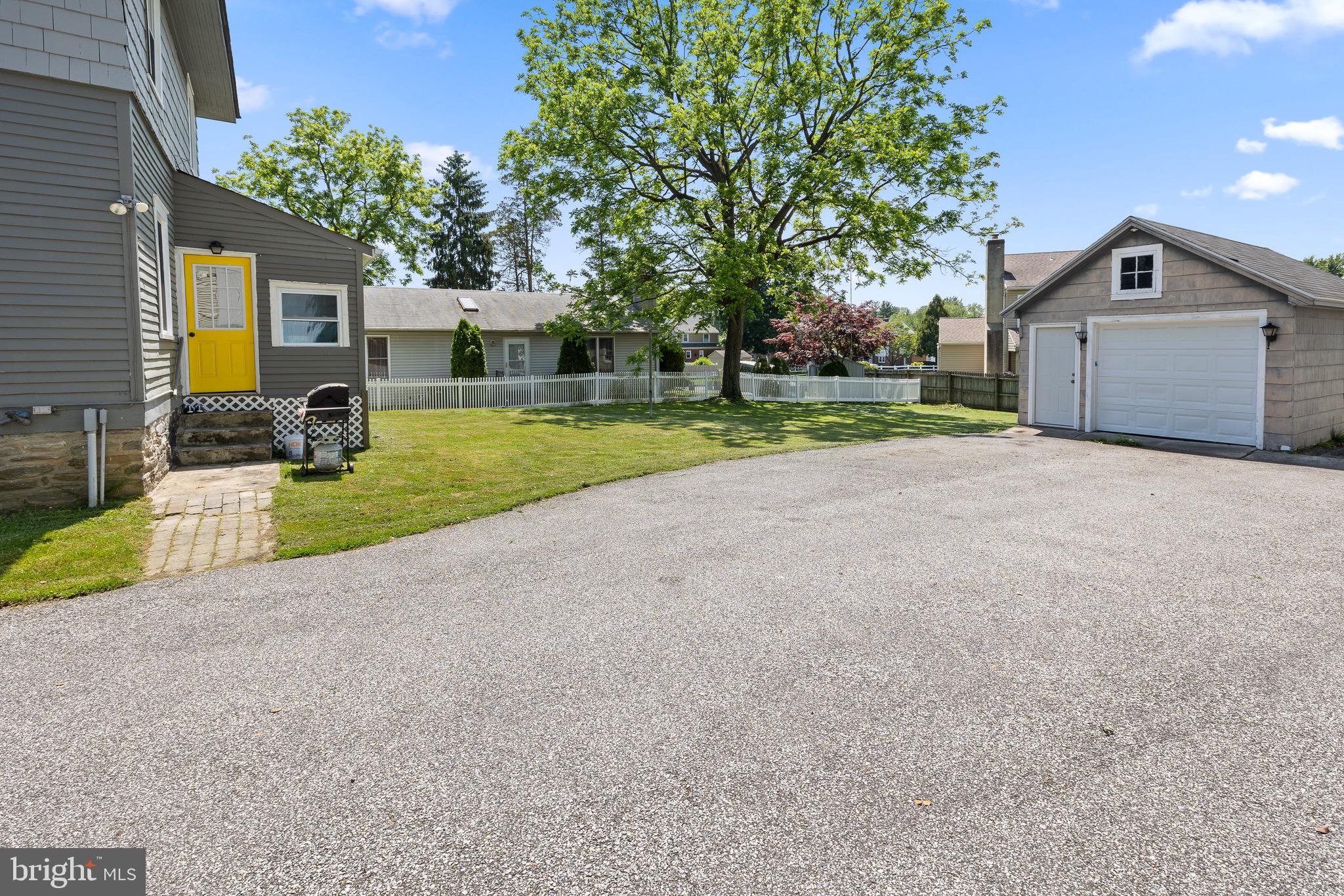 72 S Sproul Rd