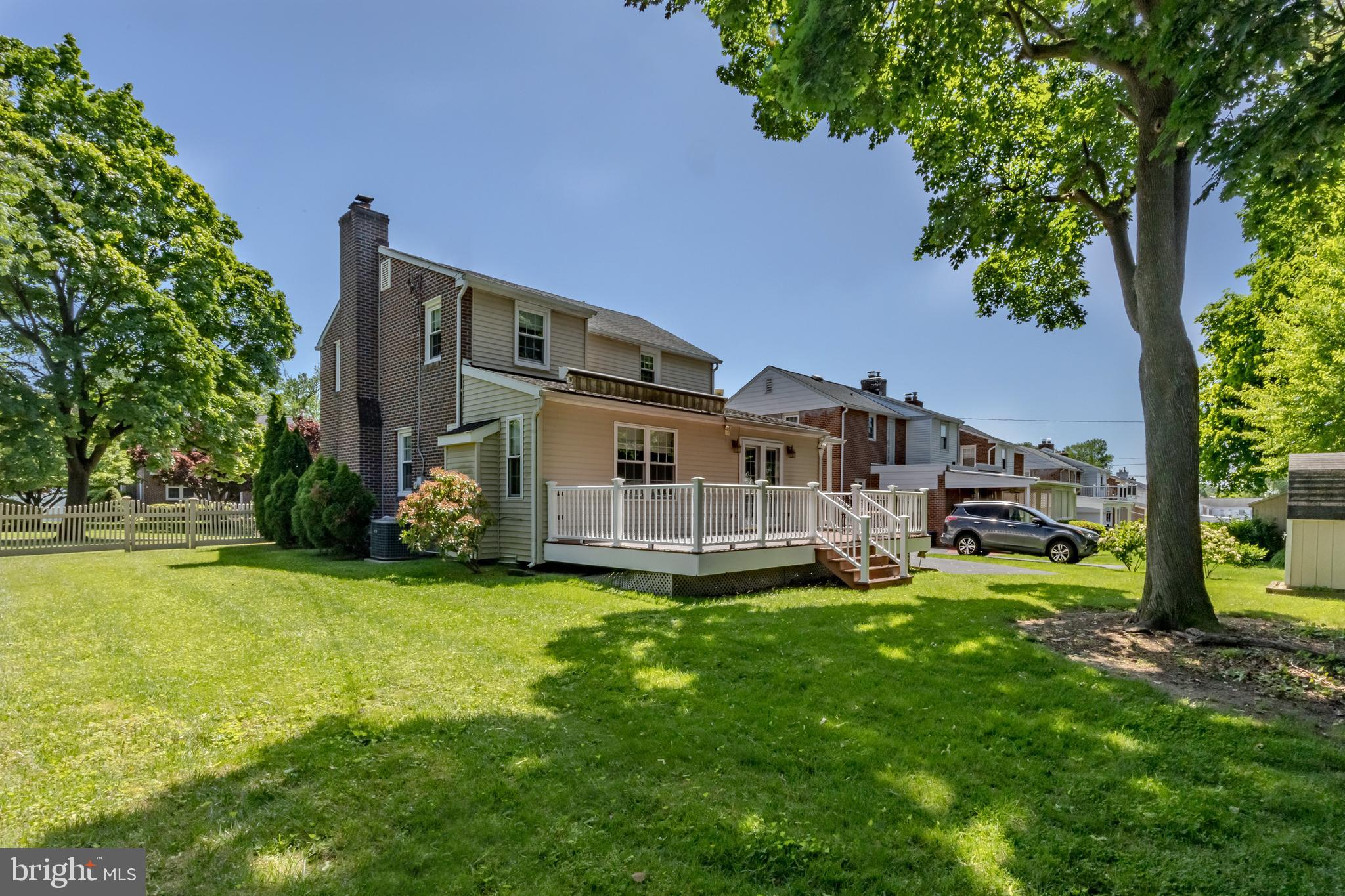 256 James Dr