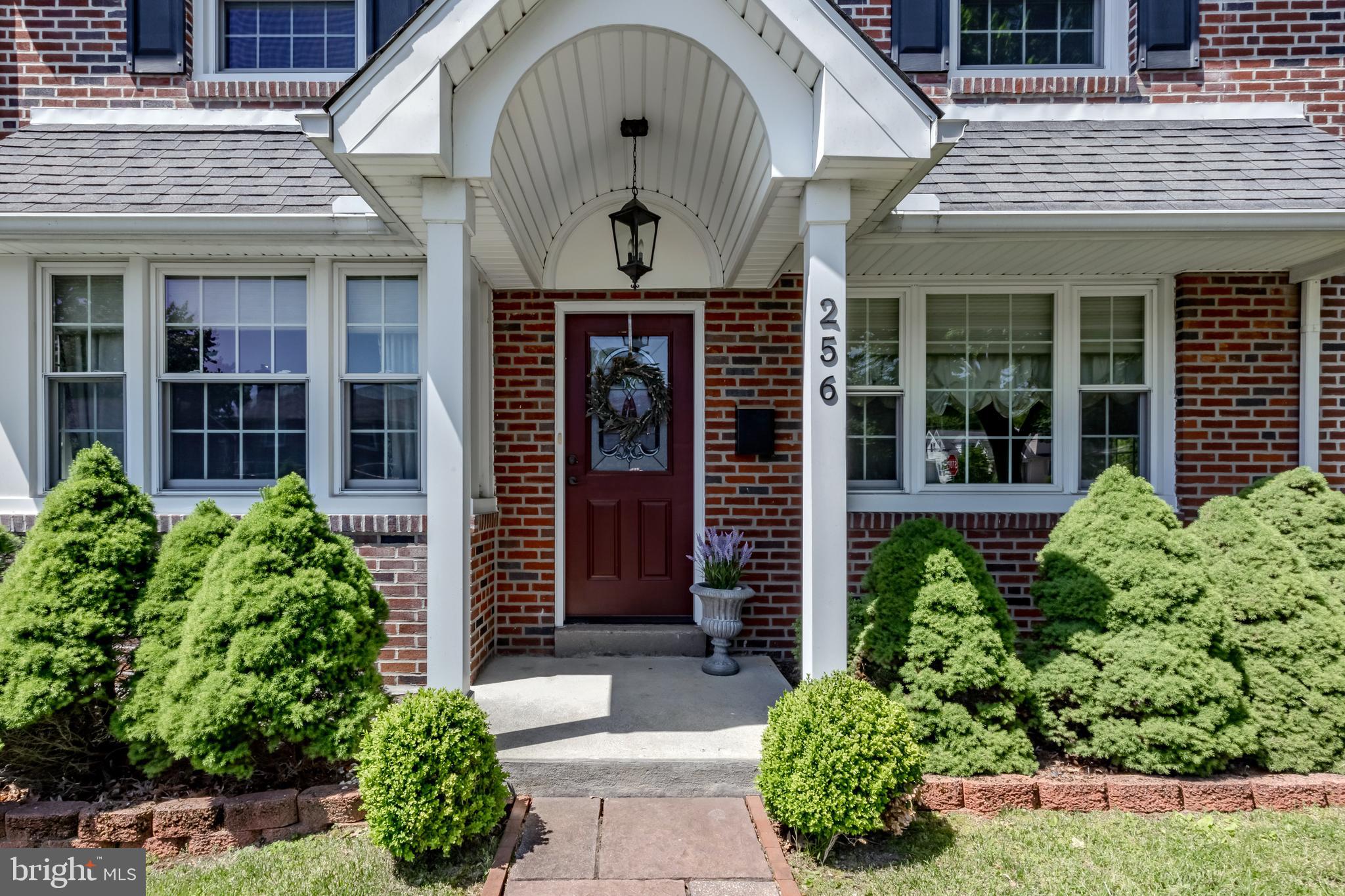 256 James Dr