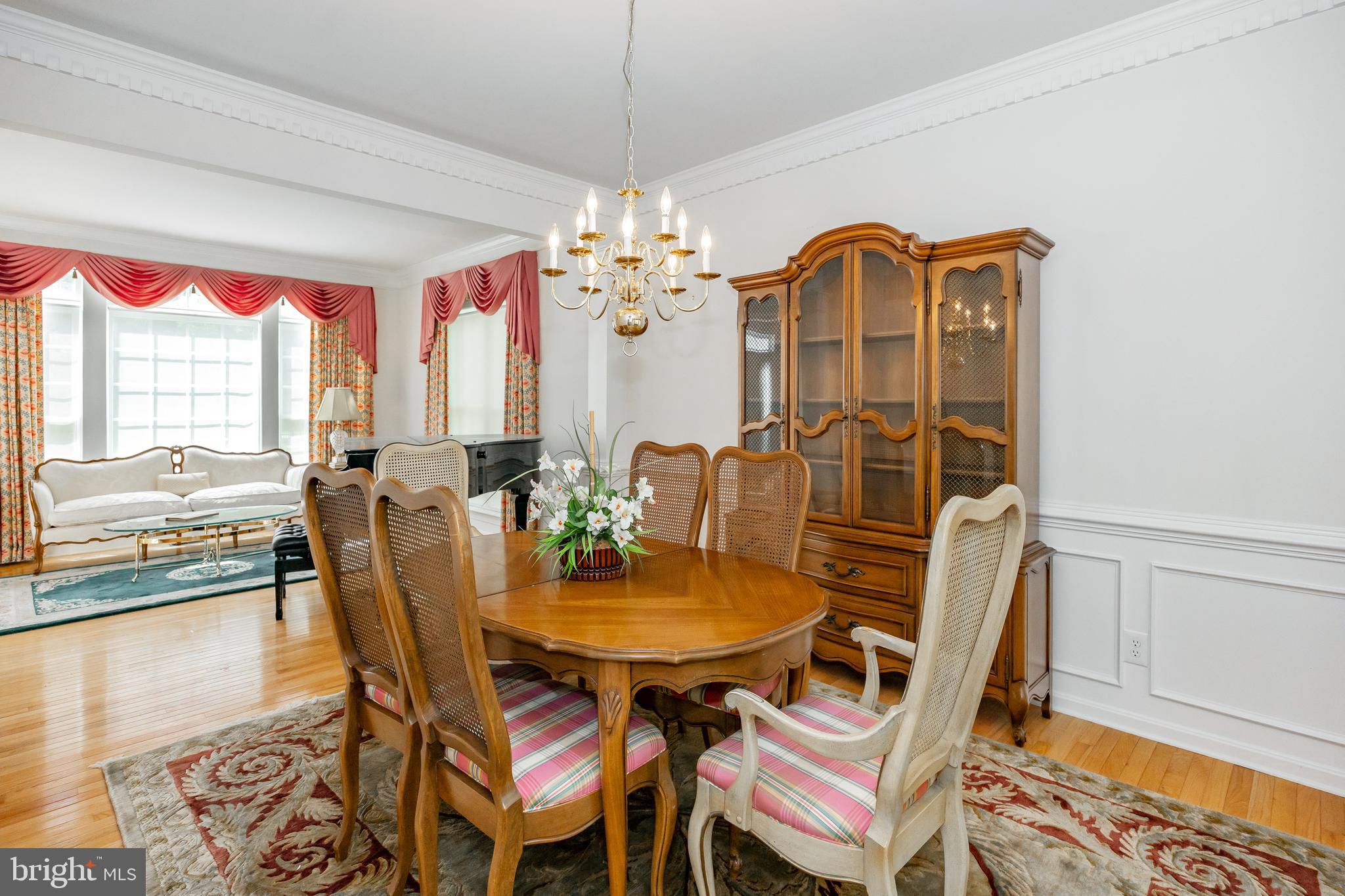 208 Excalibur Dr