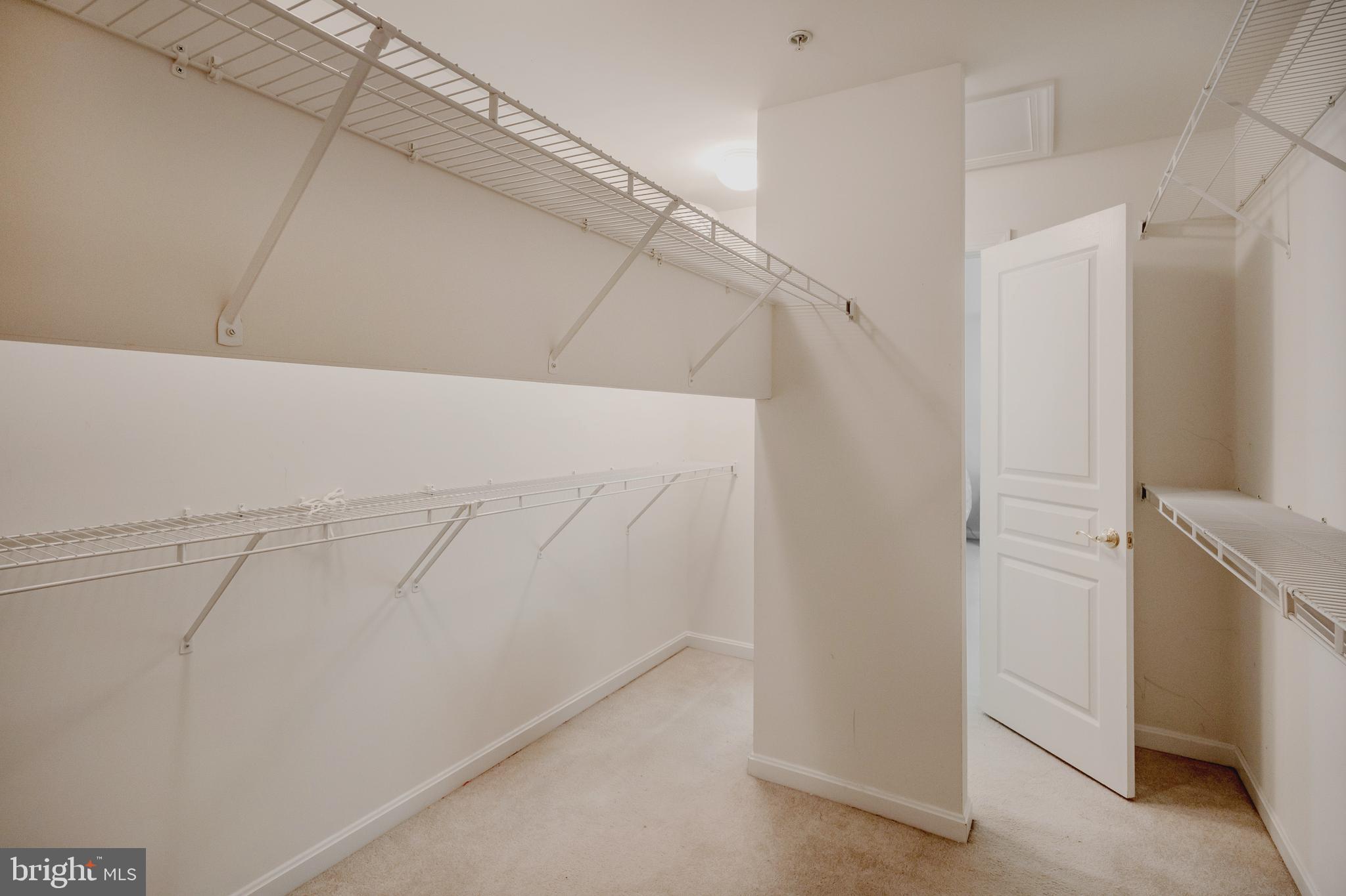 208 Excalibur Dr