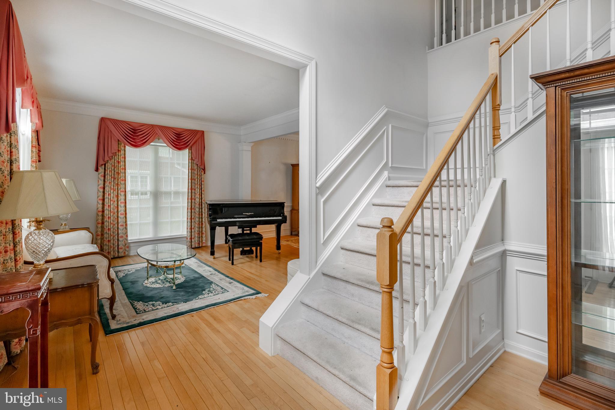 208 Excalibur Dr