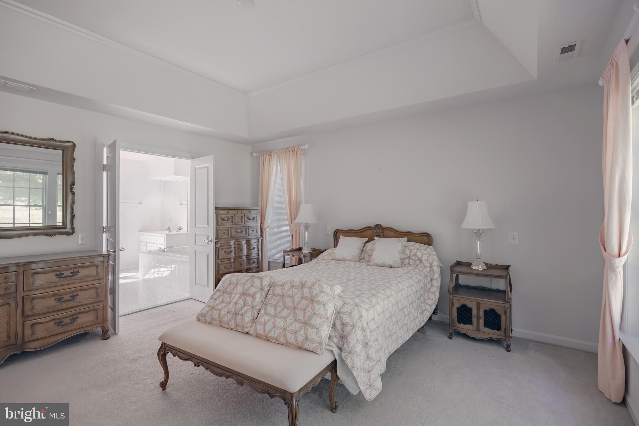 208 Excalibur Dr