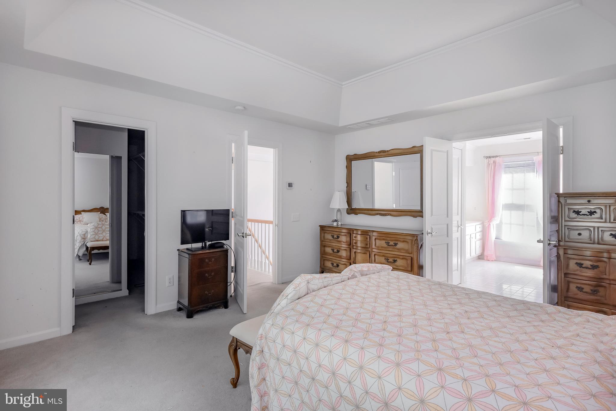 208 Excalibur Dr