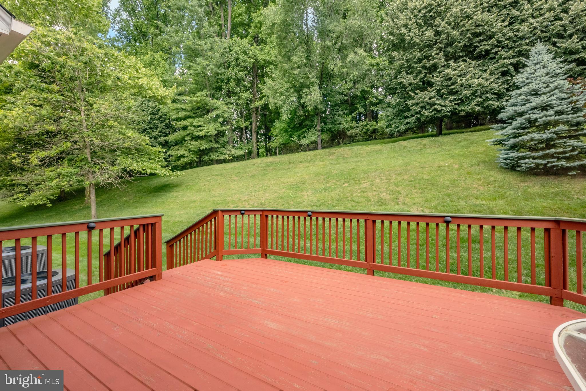 208 Excalibur Dr
