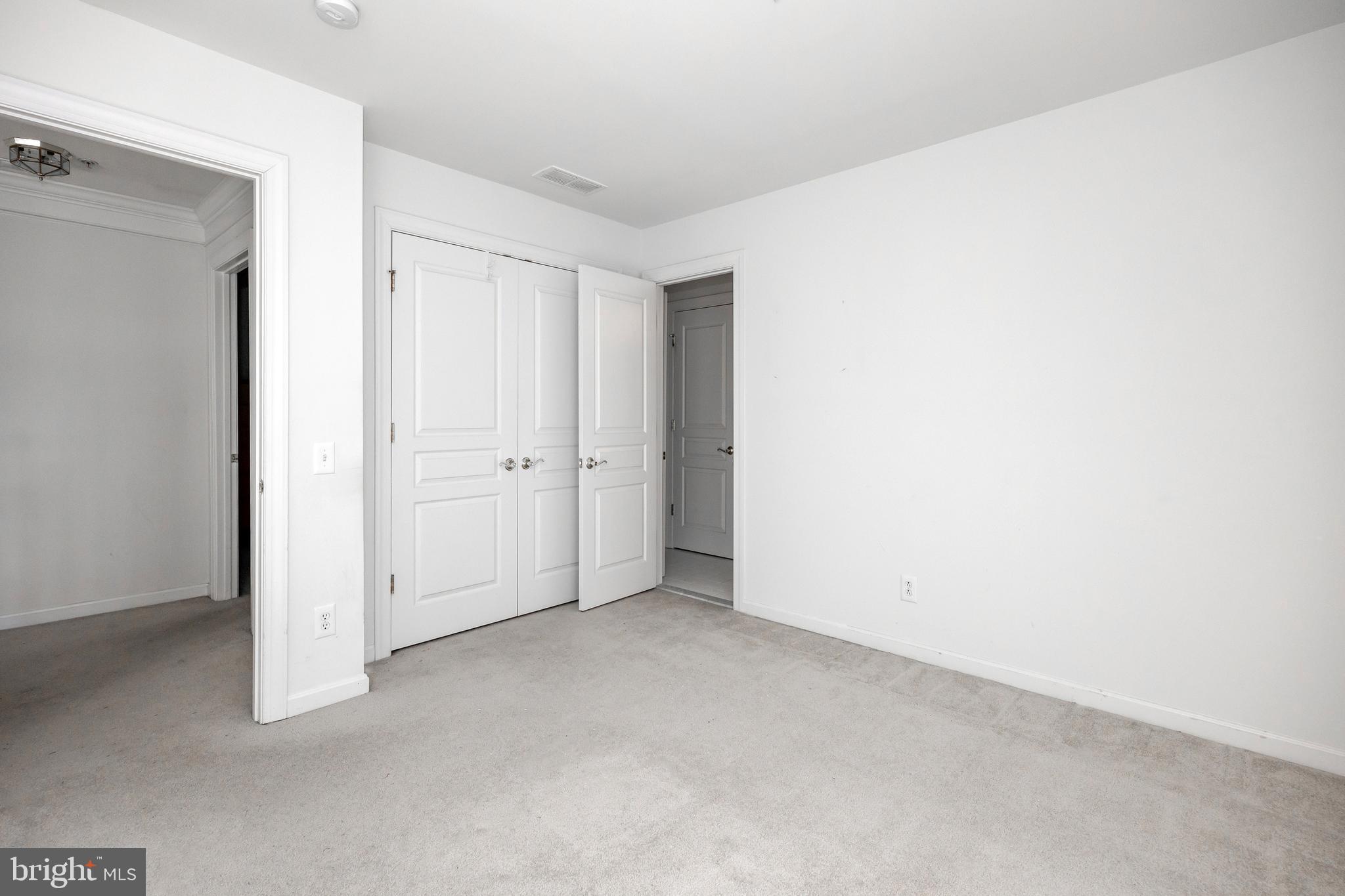 208 Excalibur Dr