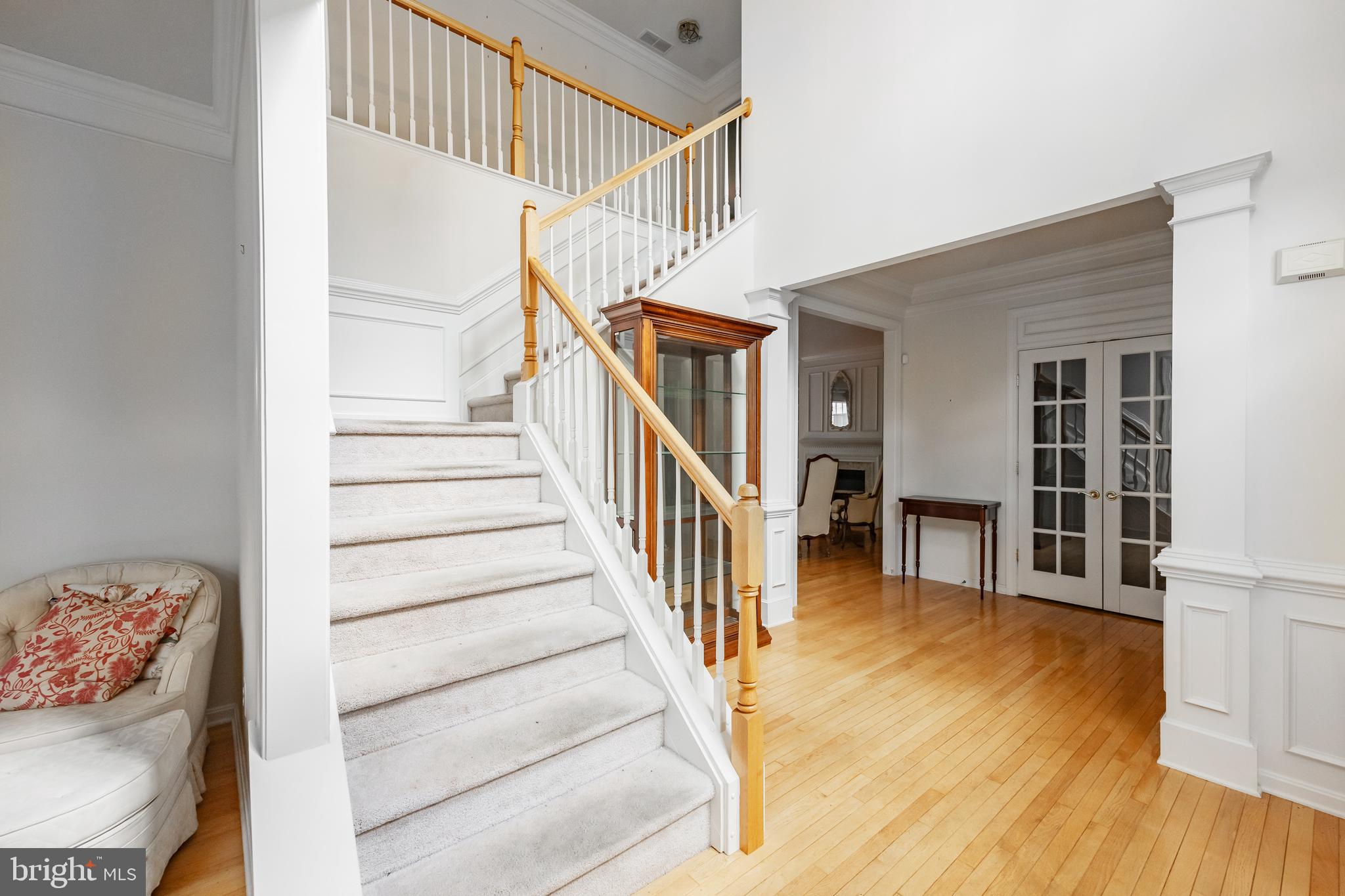 208 Excalibur Dr