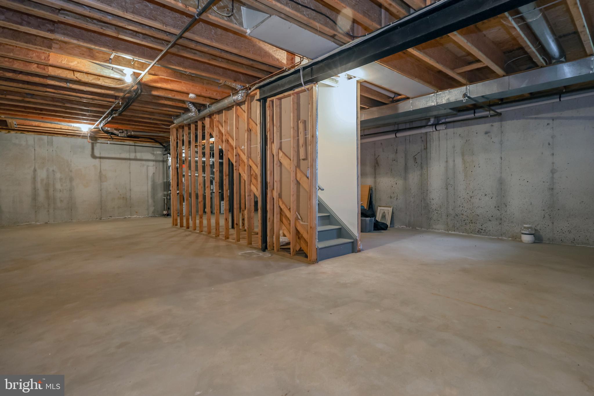 208 Excalibur Dr