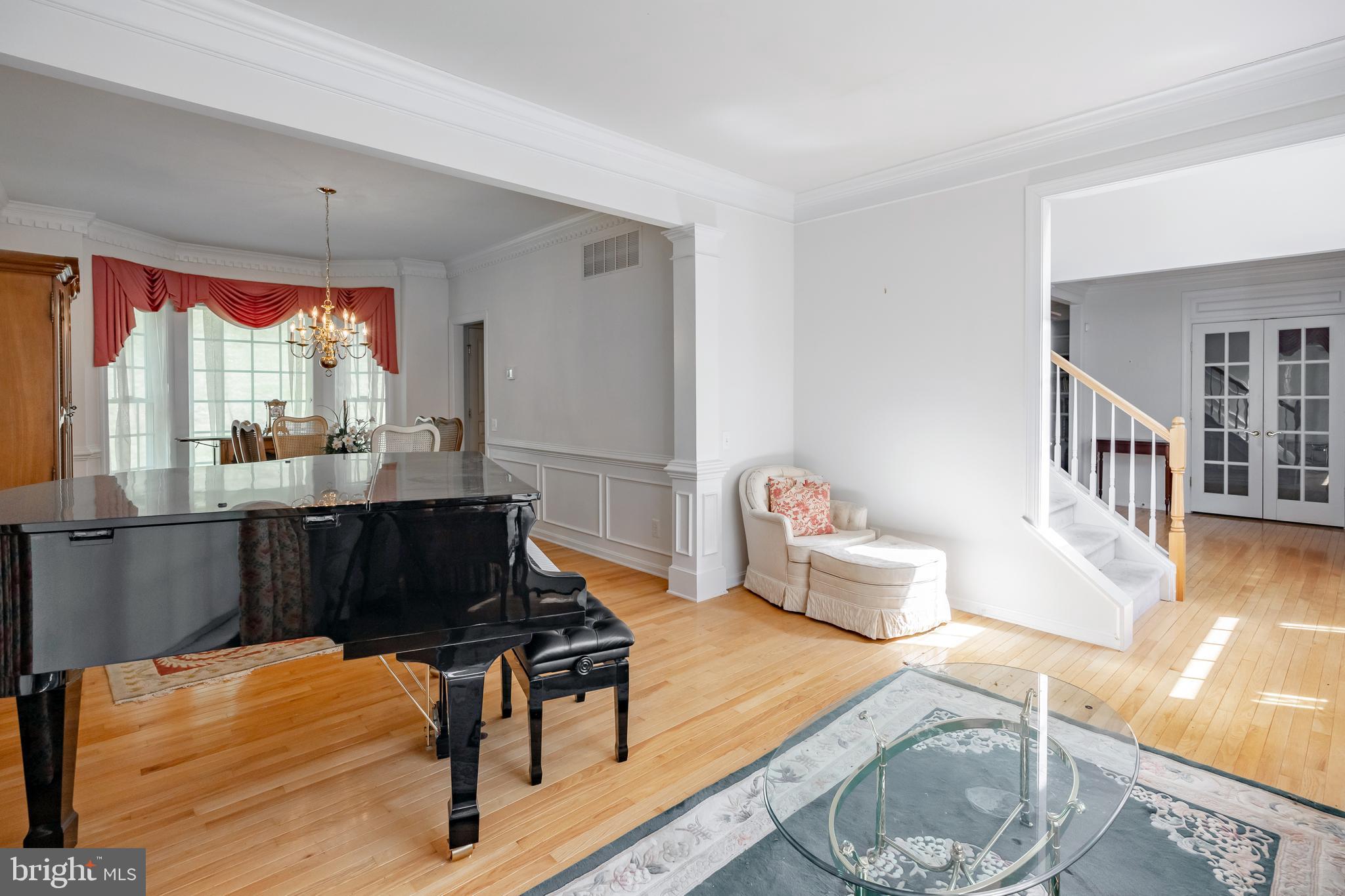 208 Excalibur Dr