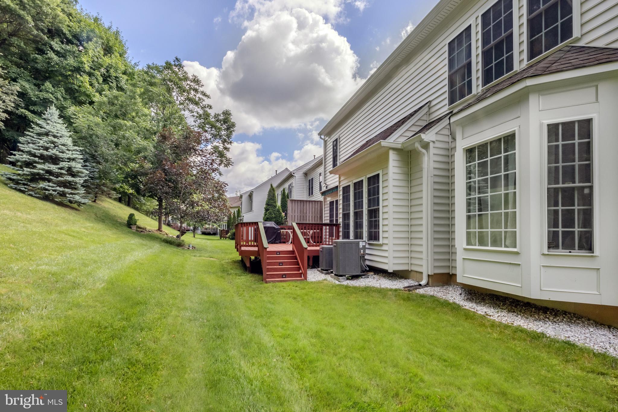 208 Excalibur Dr