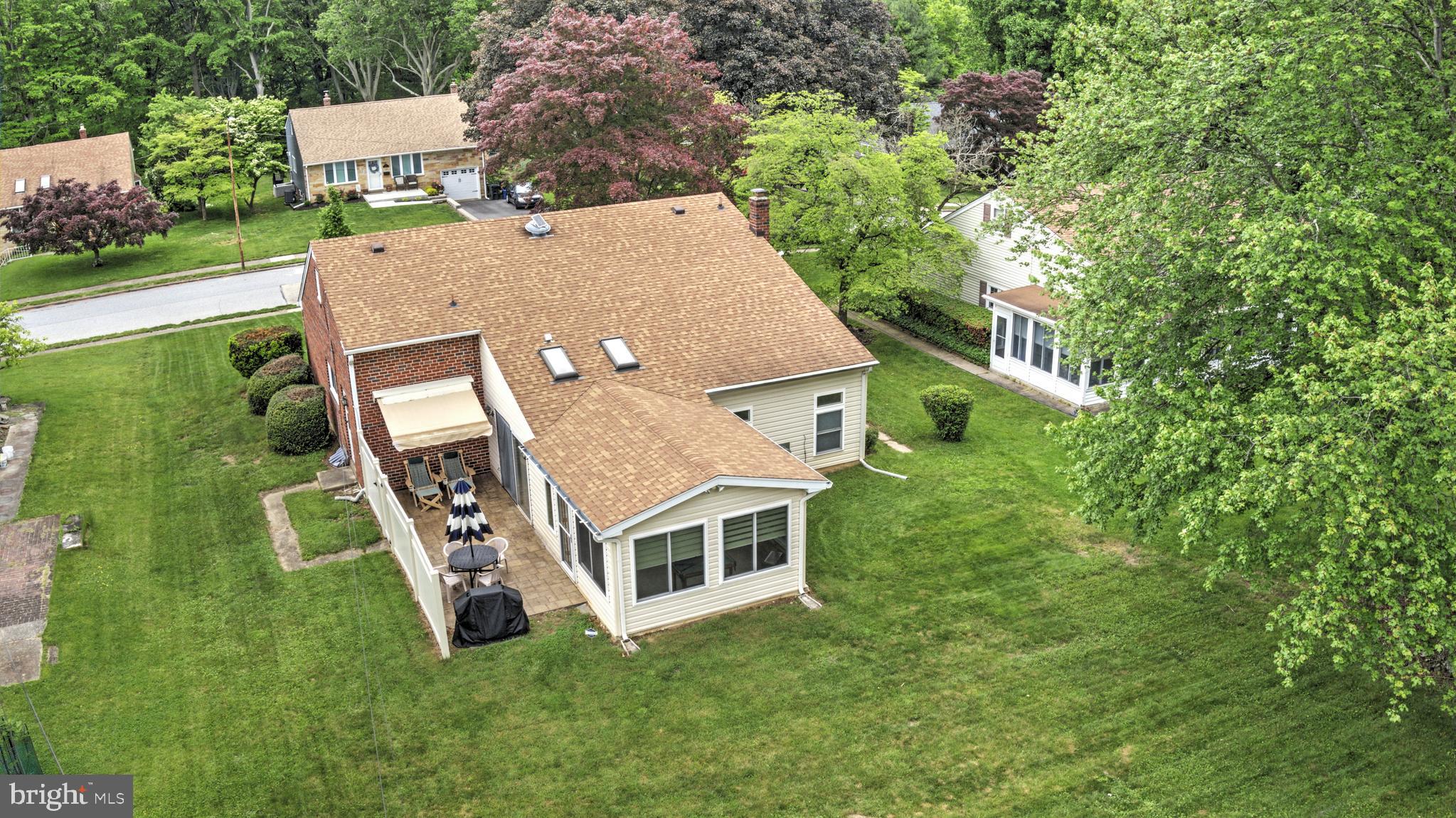 9 Lincoln Ln