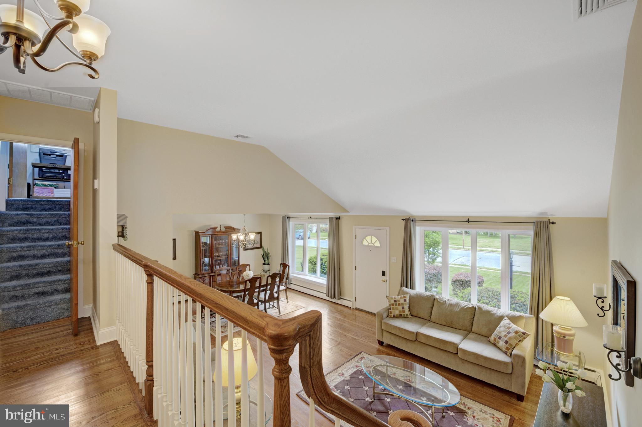 9 Lincoln Ln