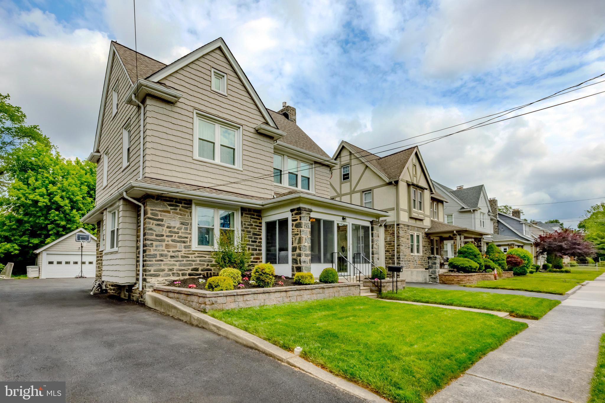 10 Kathmere Rd