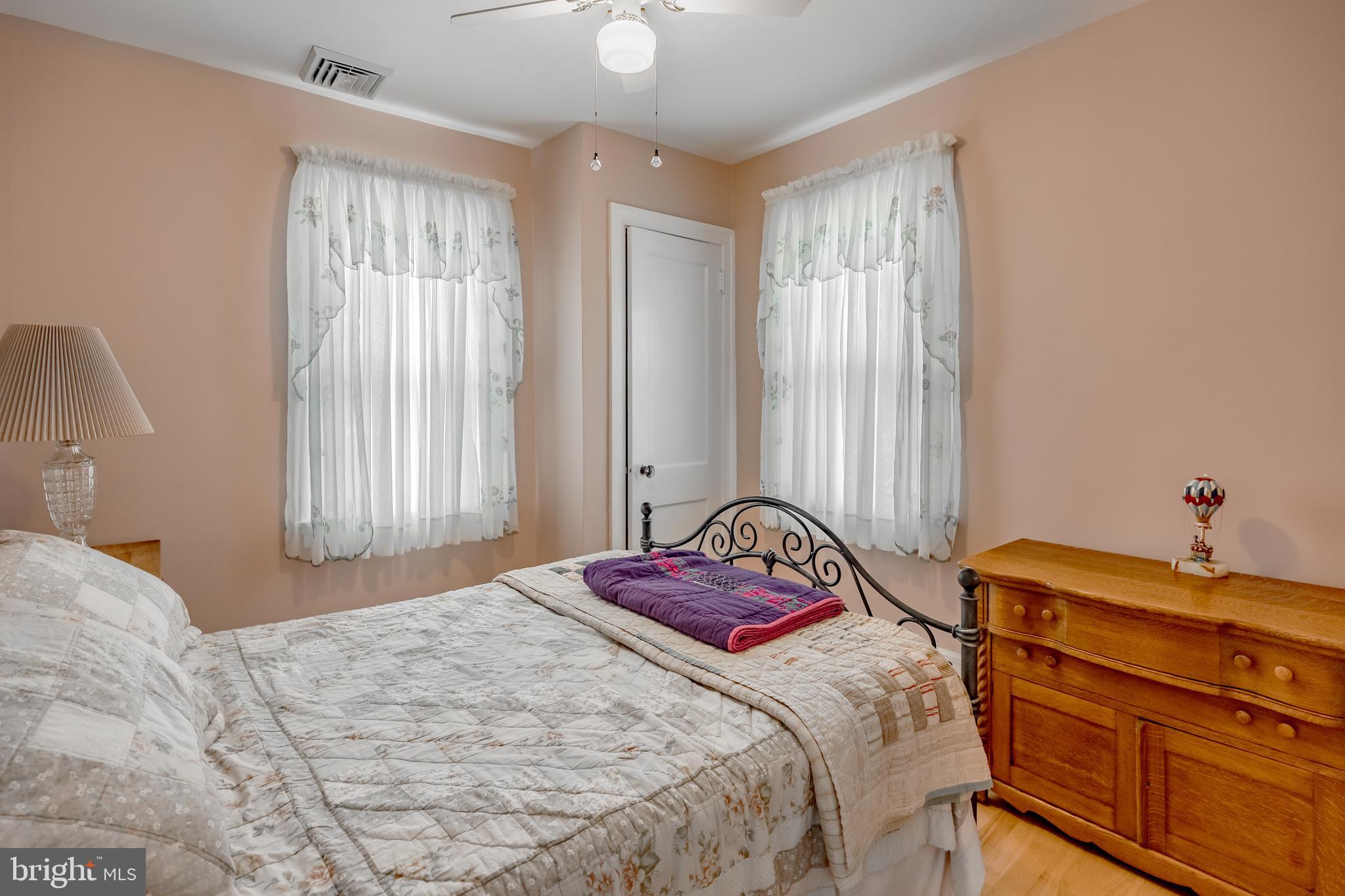 10 Kathmere Rd