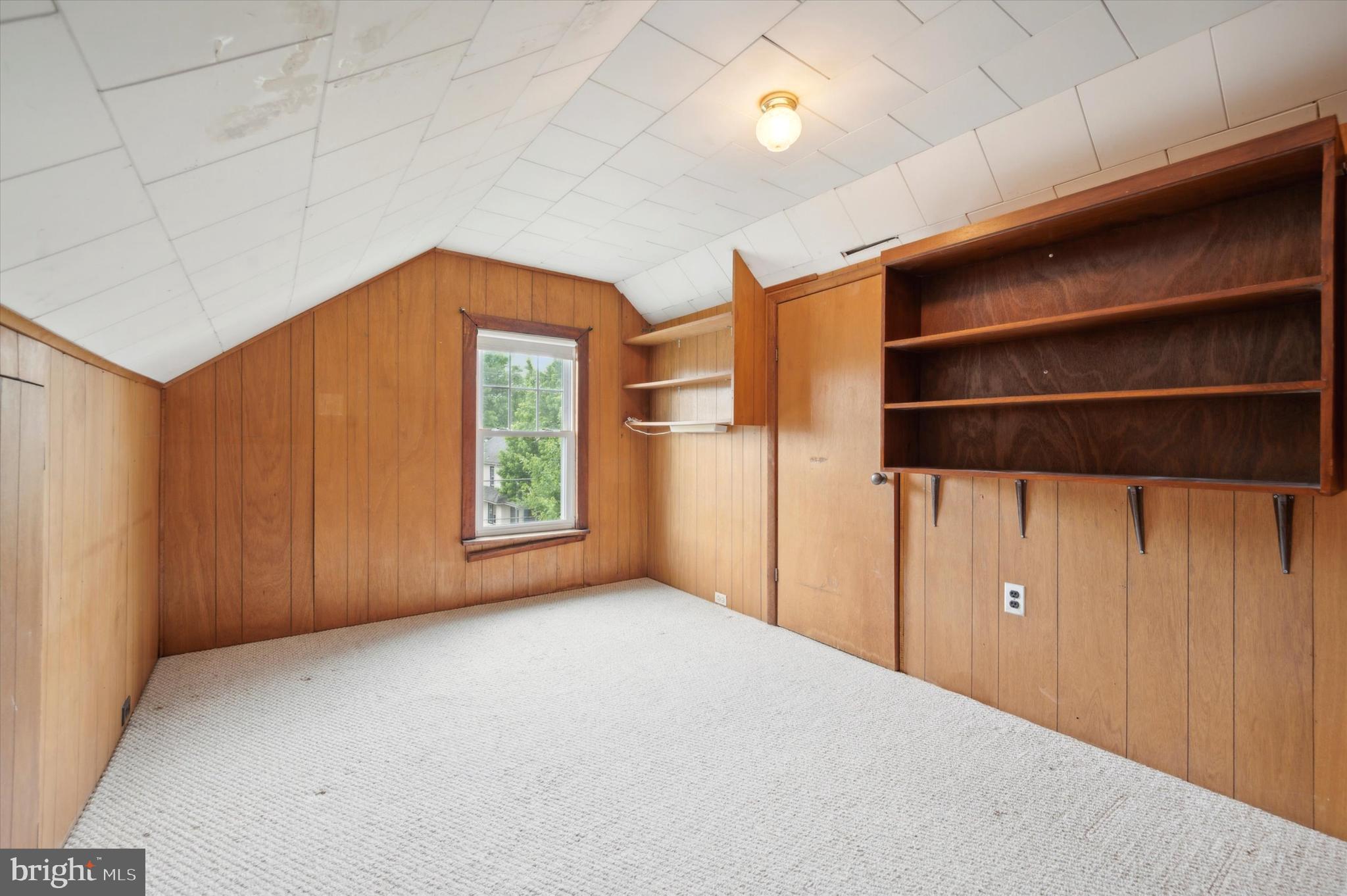 507 Valley Rd