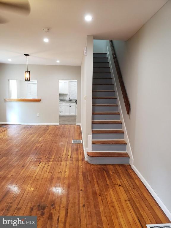 220 HAMILTON AVE