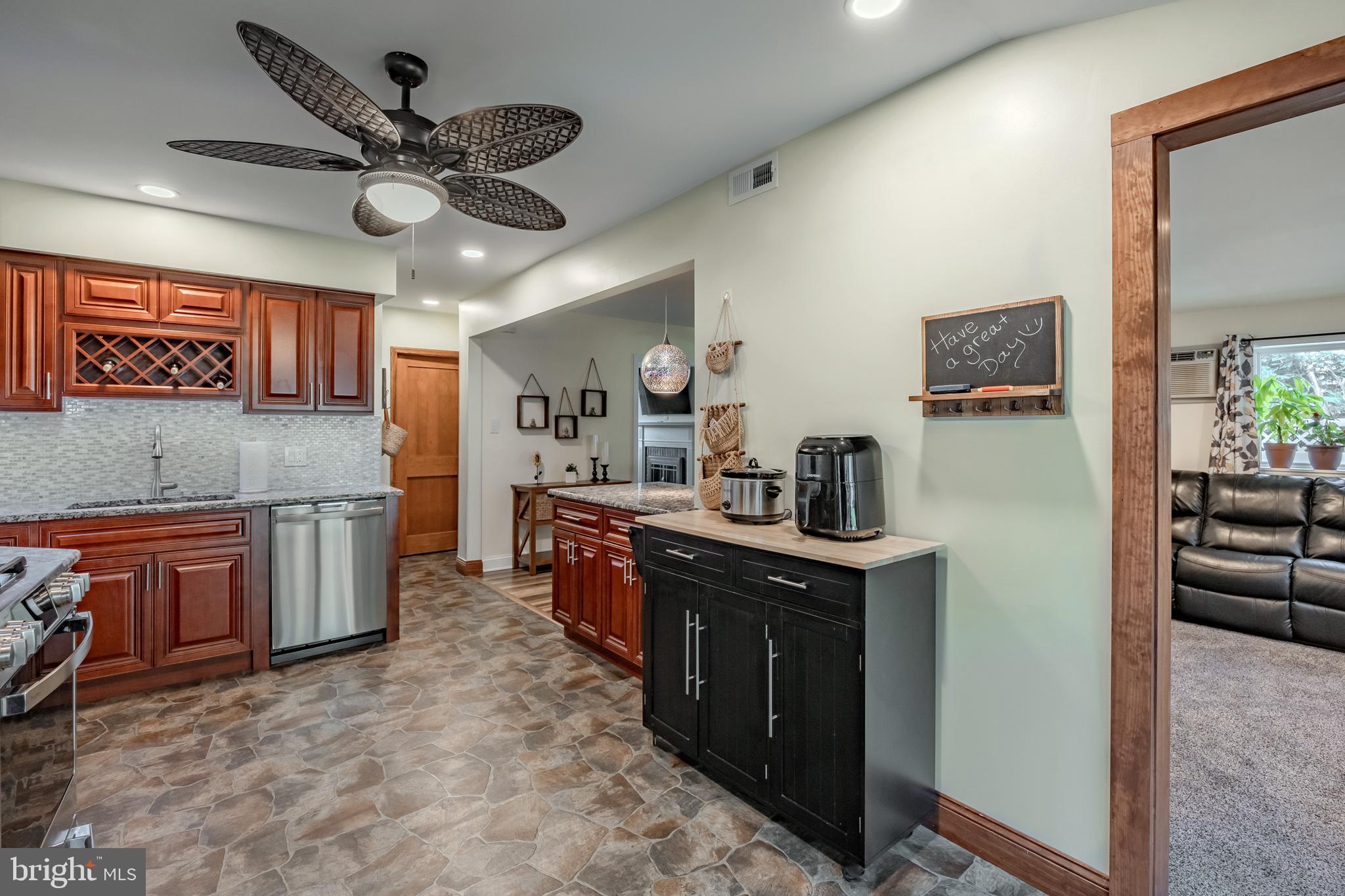 148 W Clearfield Rd