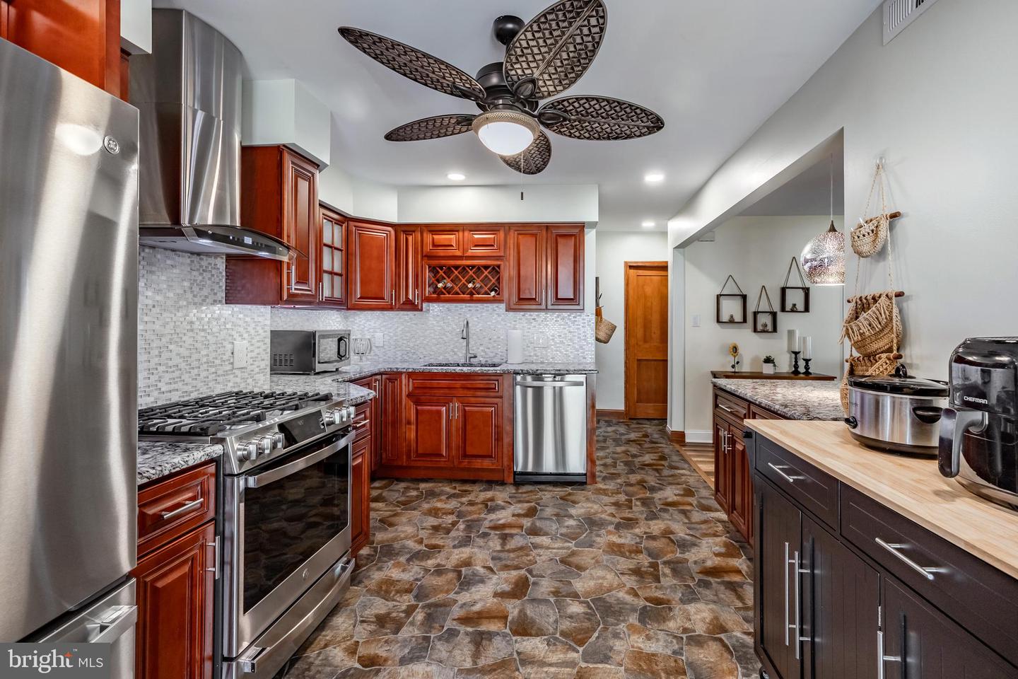 148 W Clearfield Rd