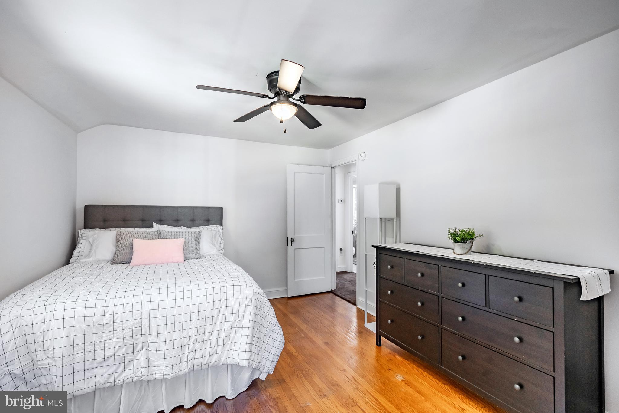 148 W Clearfield Rd