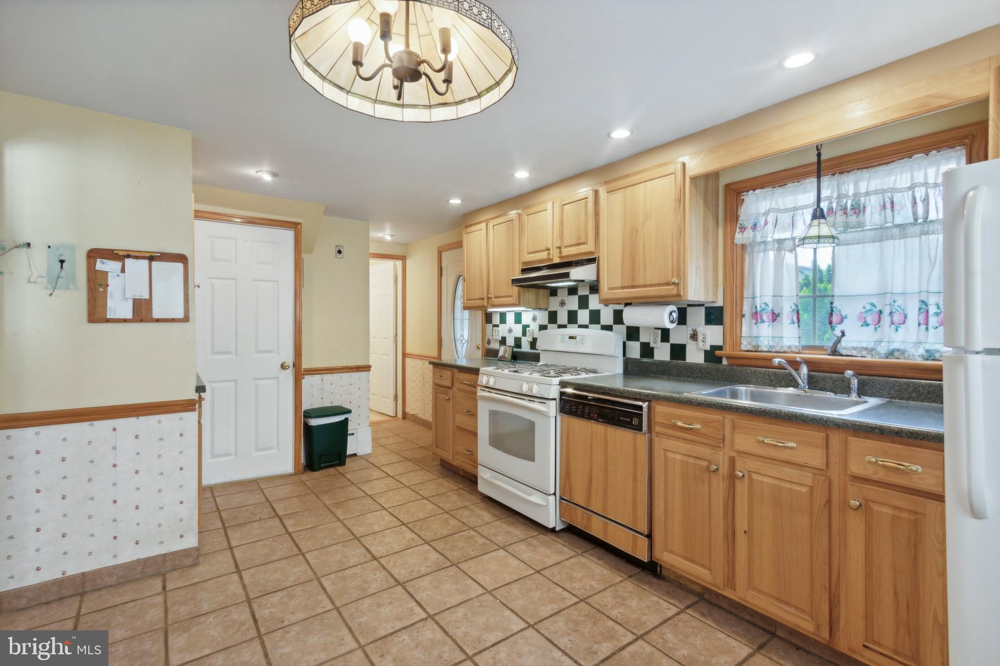 40 Hastings Ave