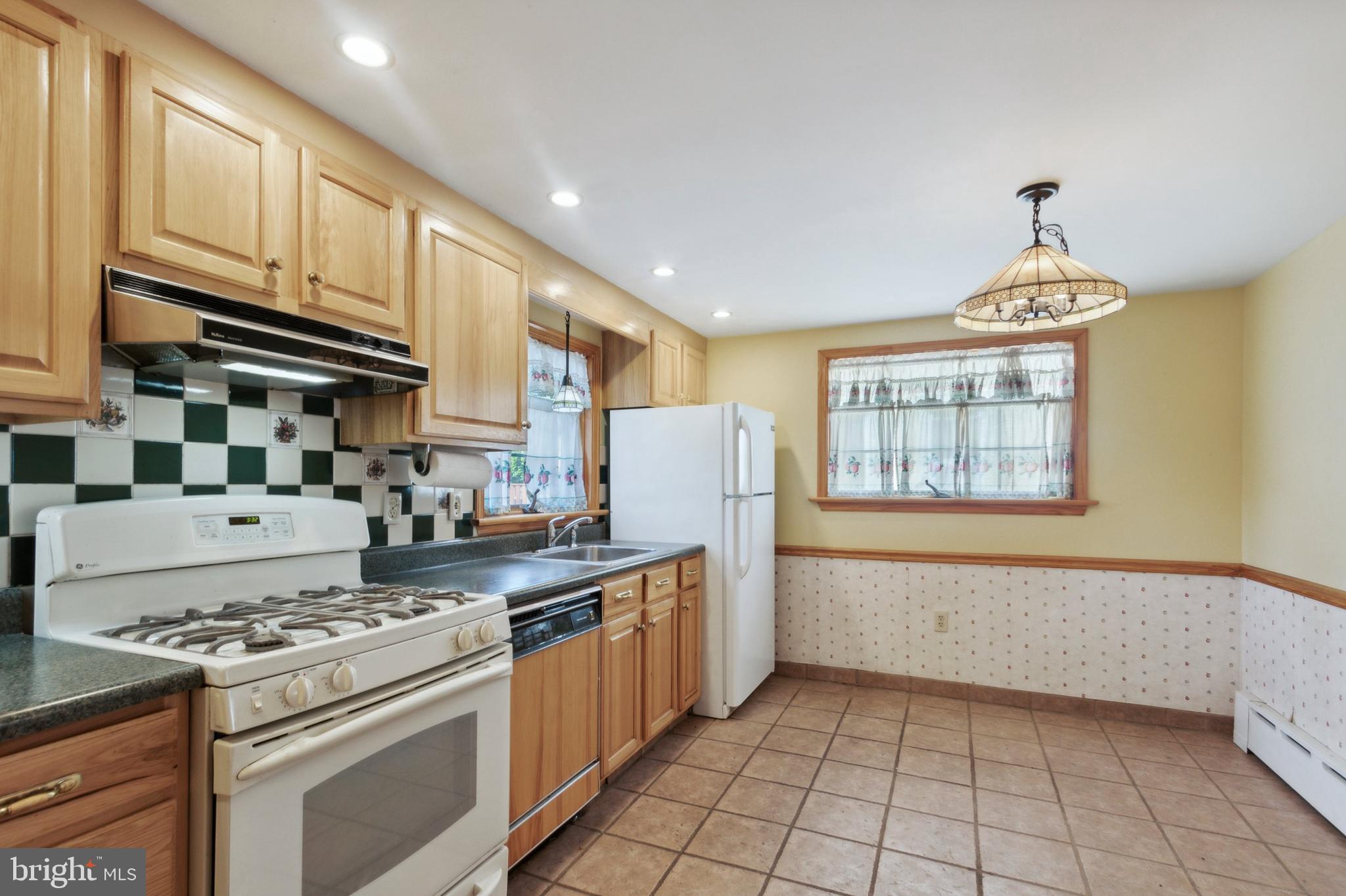 40 Hastings Ave