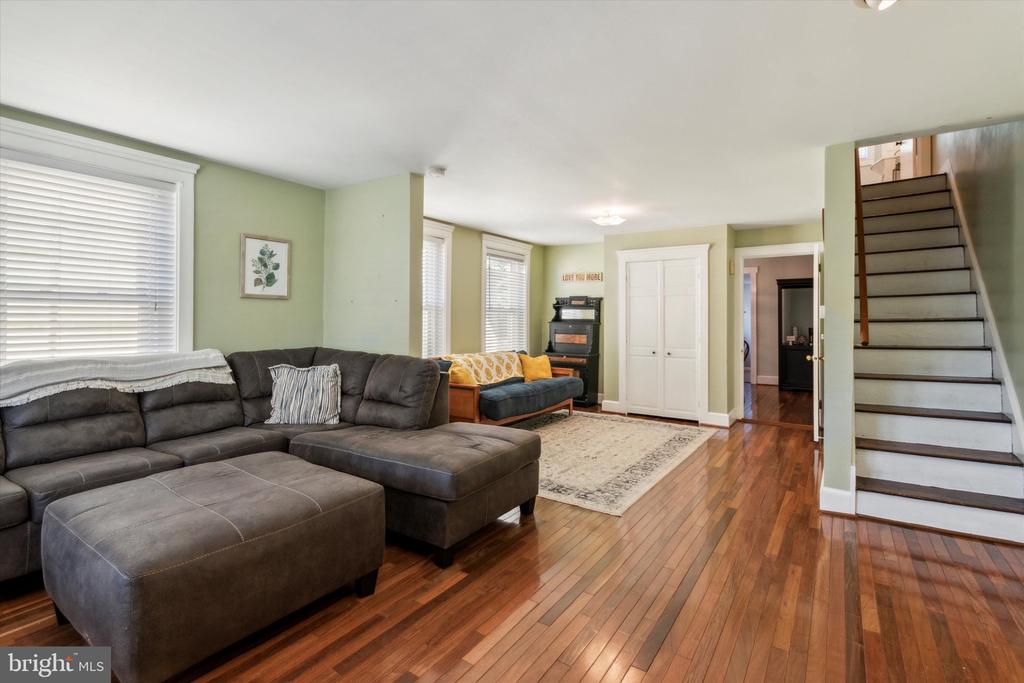 836 Penn St